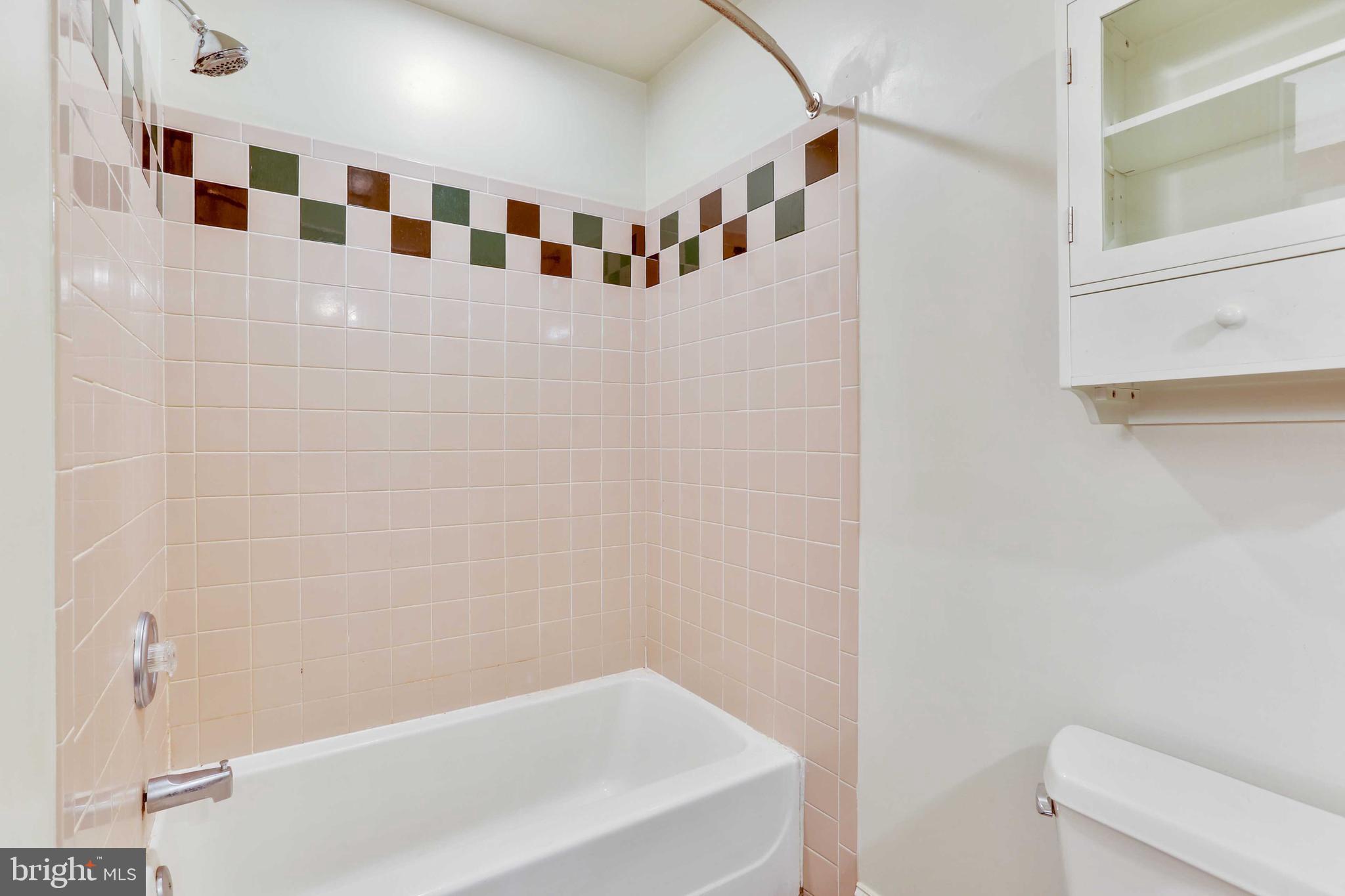 LOCUST POINT - Residential Lease
