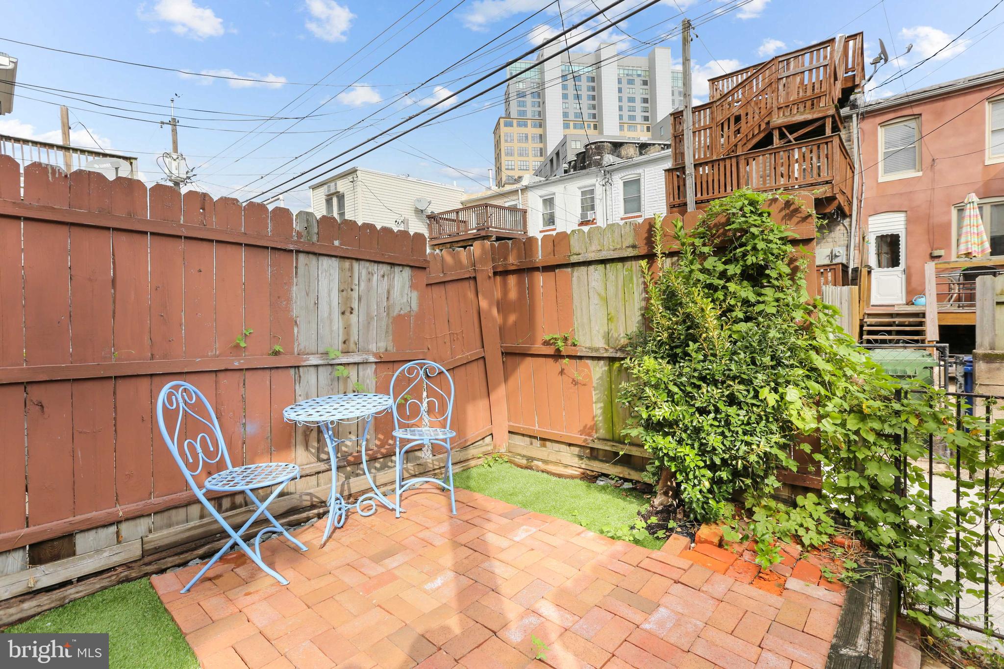 LOCUST POINT - Residential Lease