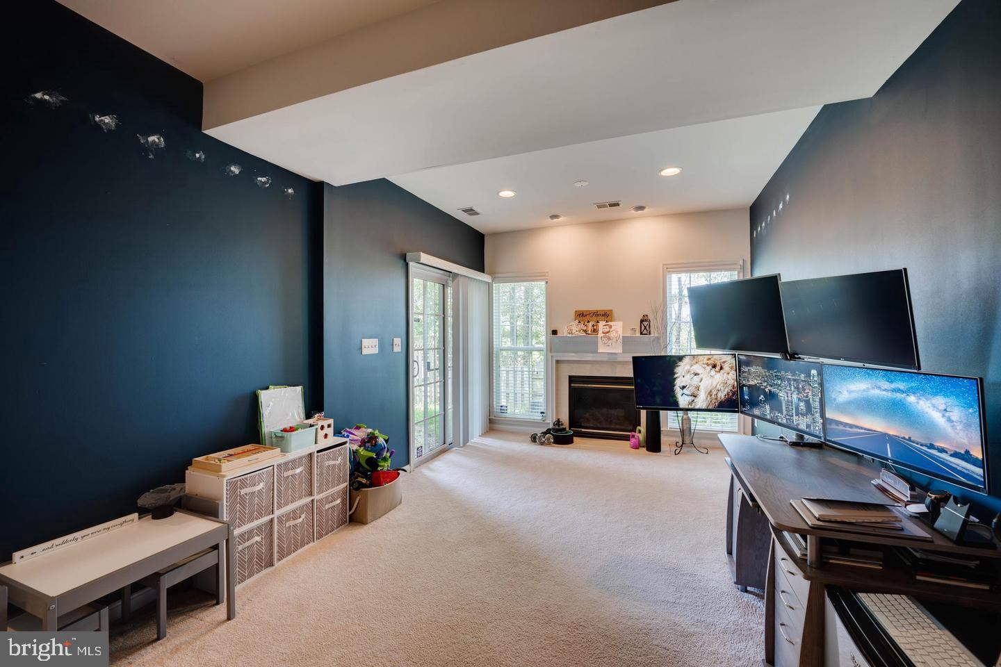 STONE RIDGE - Residential