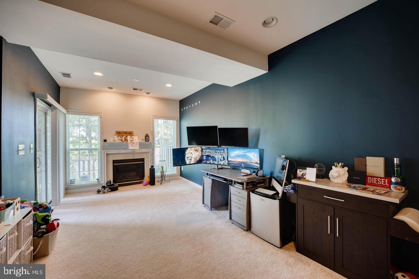STONE RIDGE - Residential