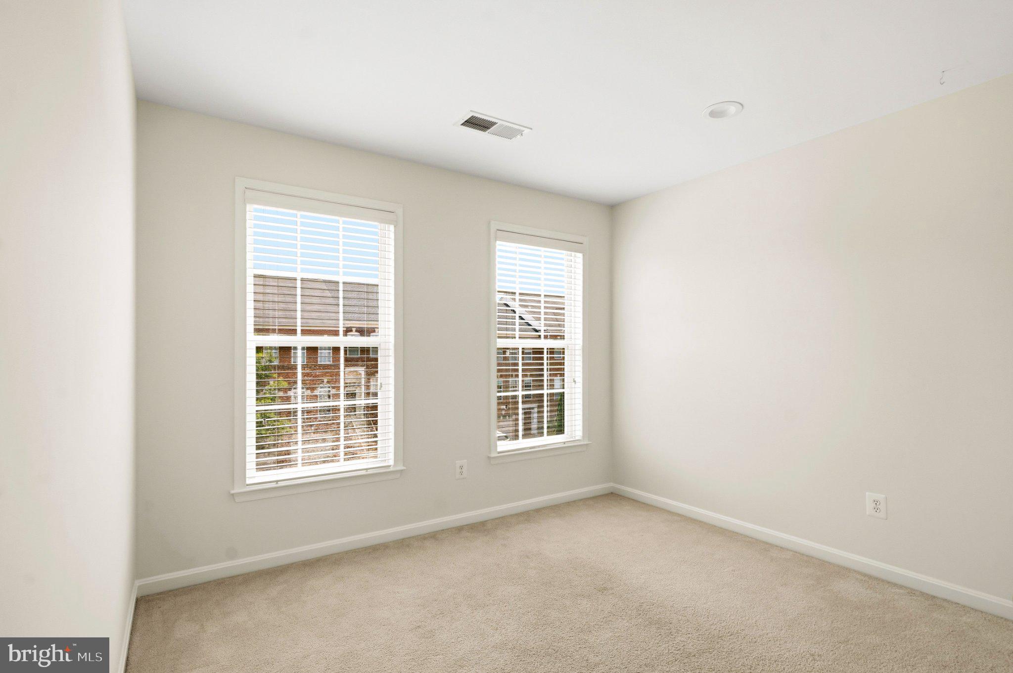 STONE RIDGE - Residential
