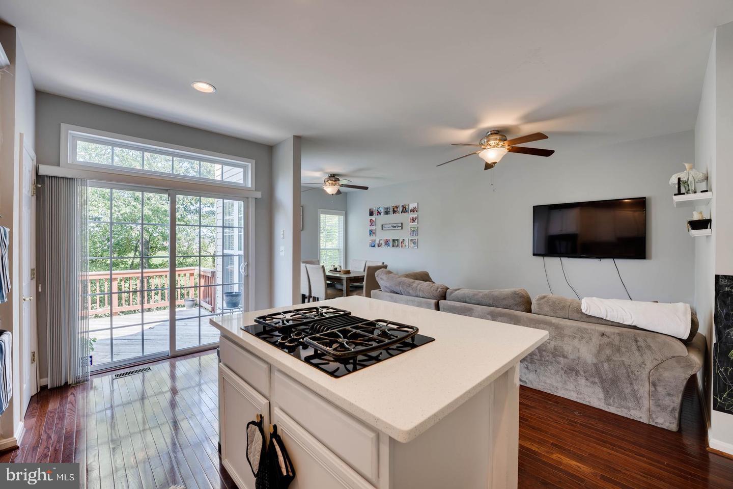 STONE RIDGE - Residential