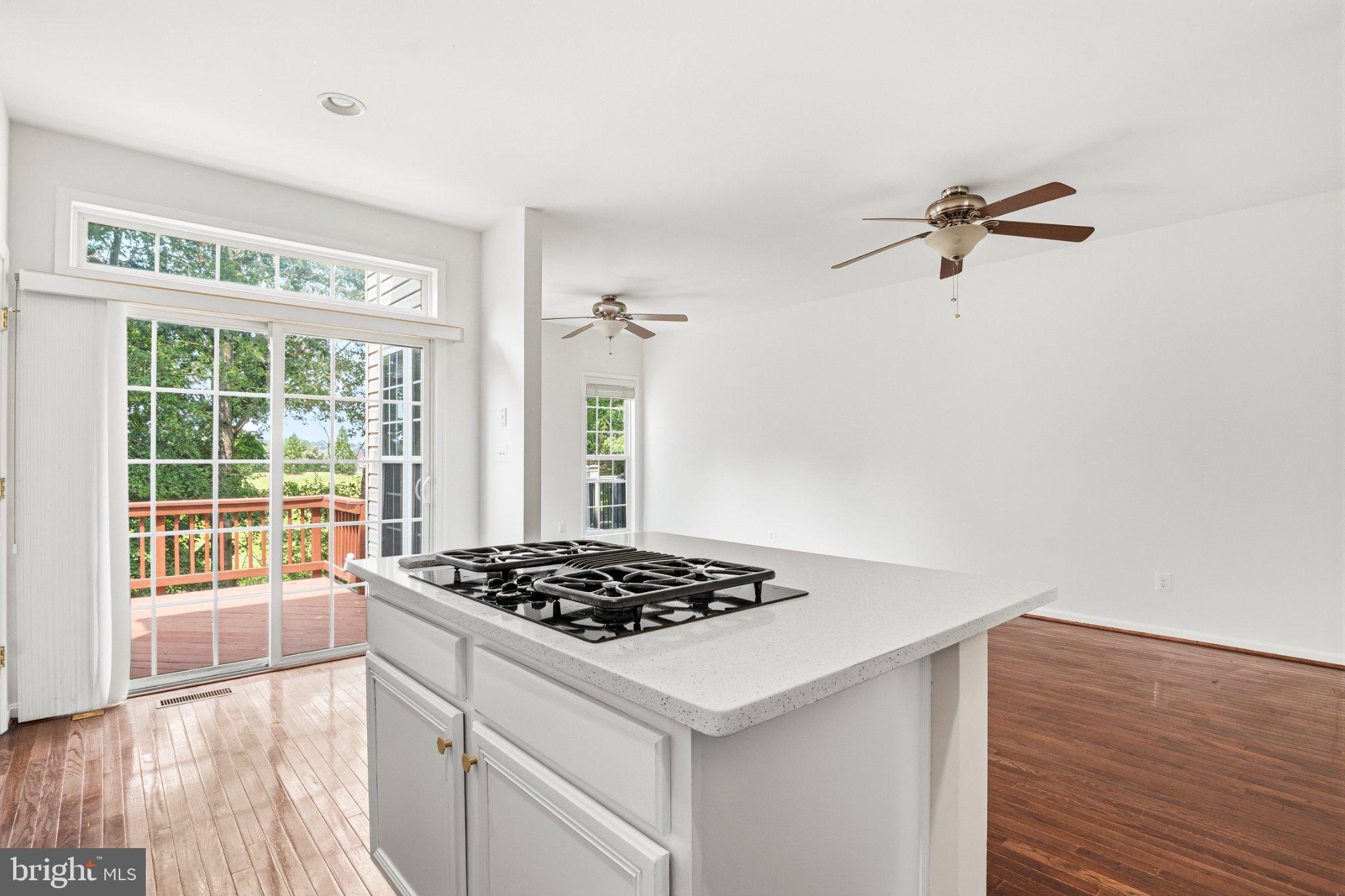 STONE RIDGE - Residential