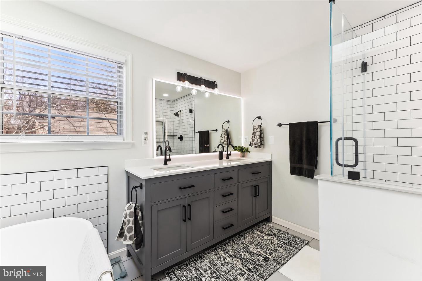 KINGSTOWNE - Residential