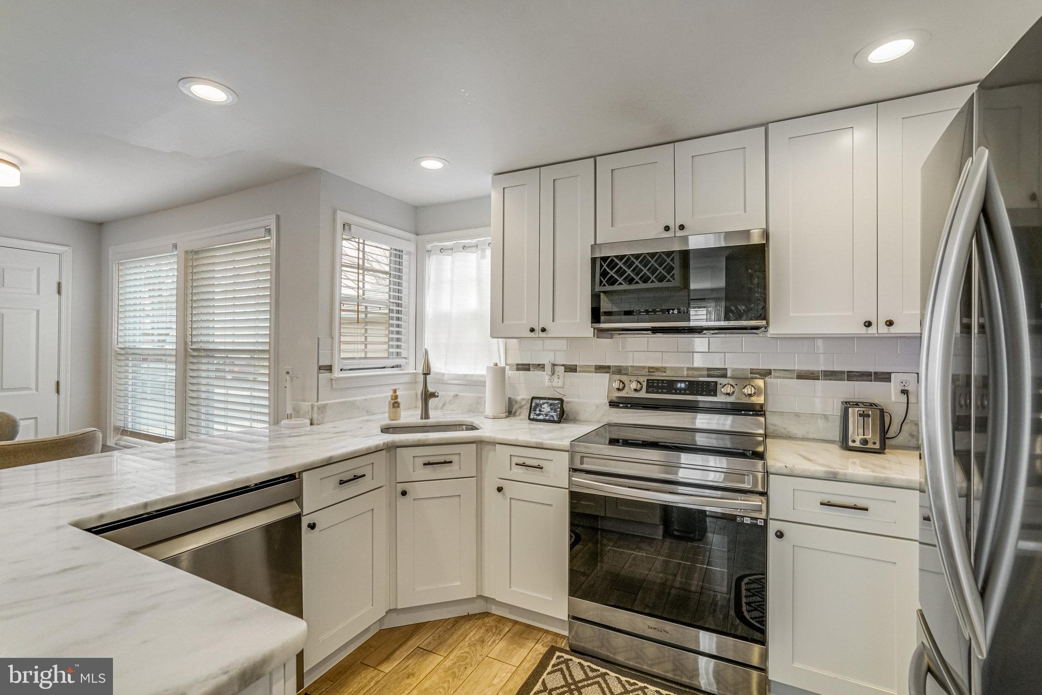 KINGSTOWNE - Residential