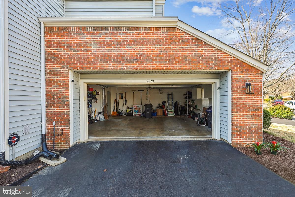 KINGSTOWNE - Residential