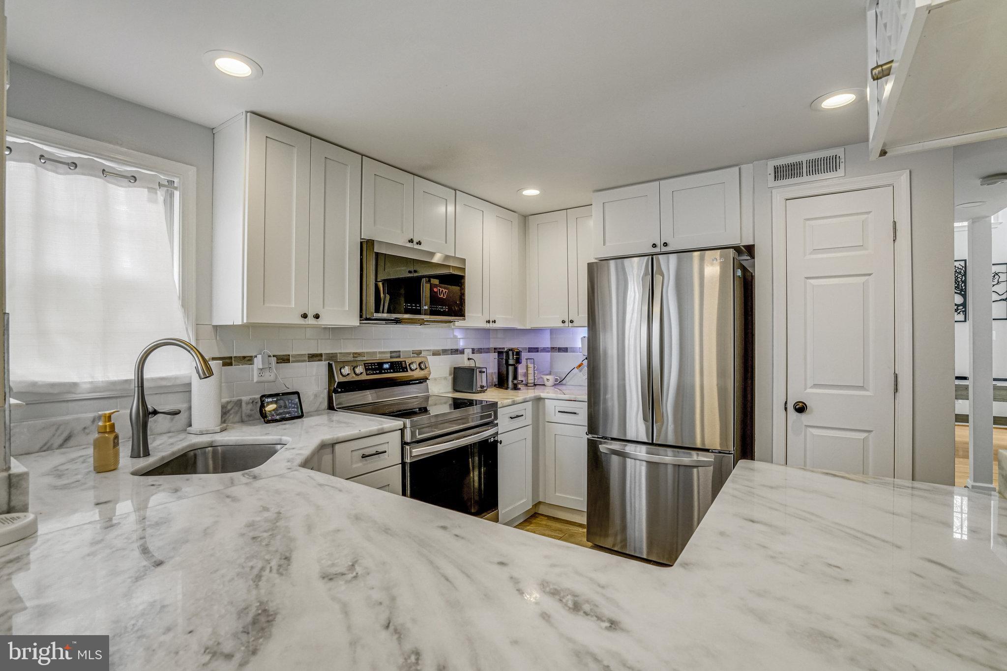 KINGSTOWNE - Residential