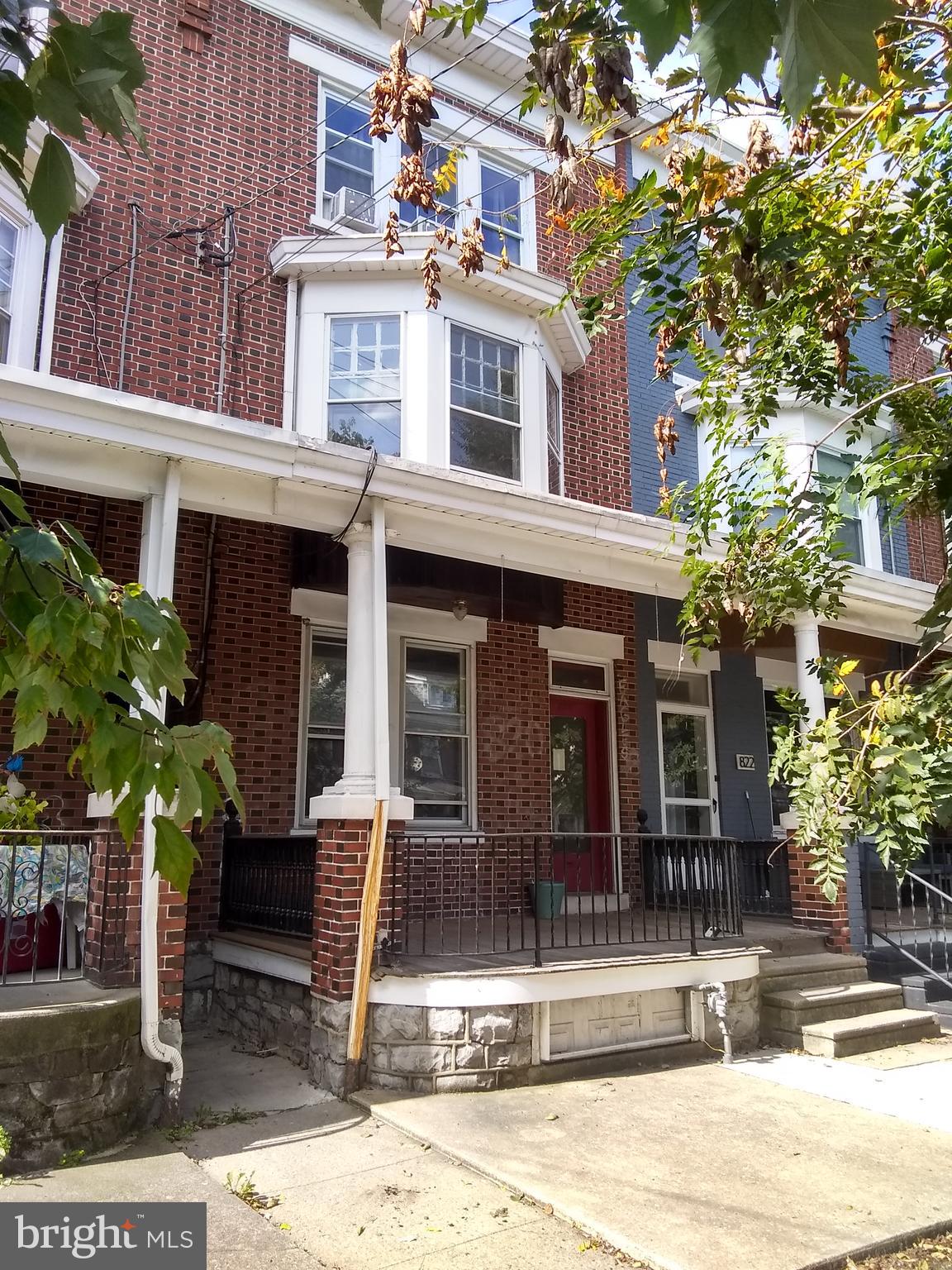 LANCASTER - Residential Lease