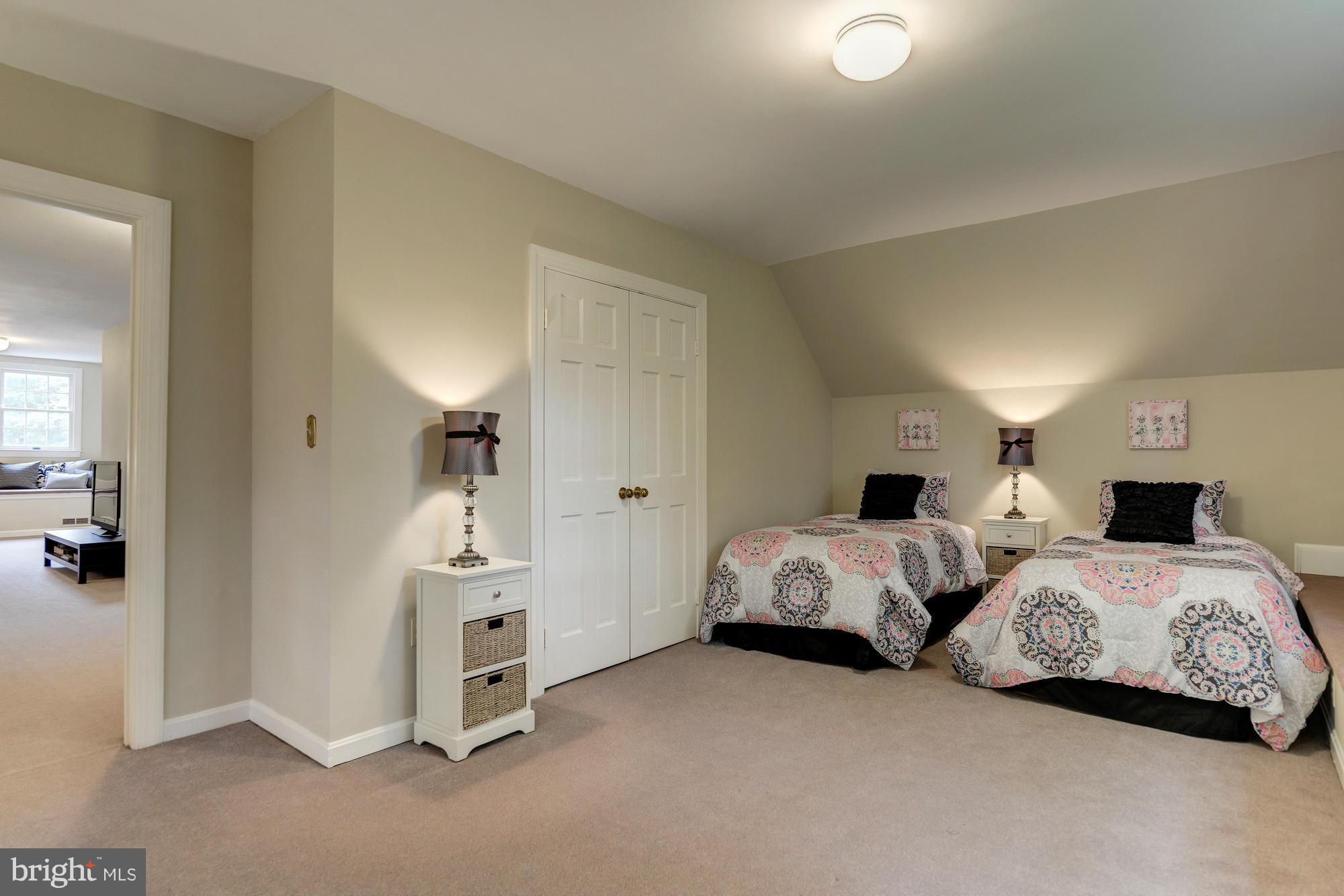 SUMMERWOOD - Residential