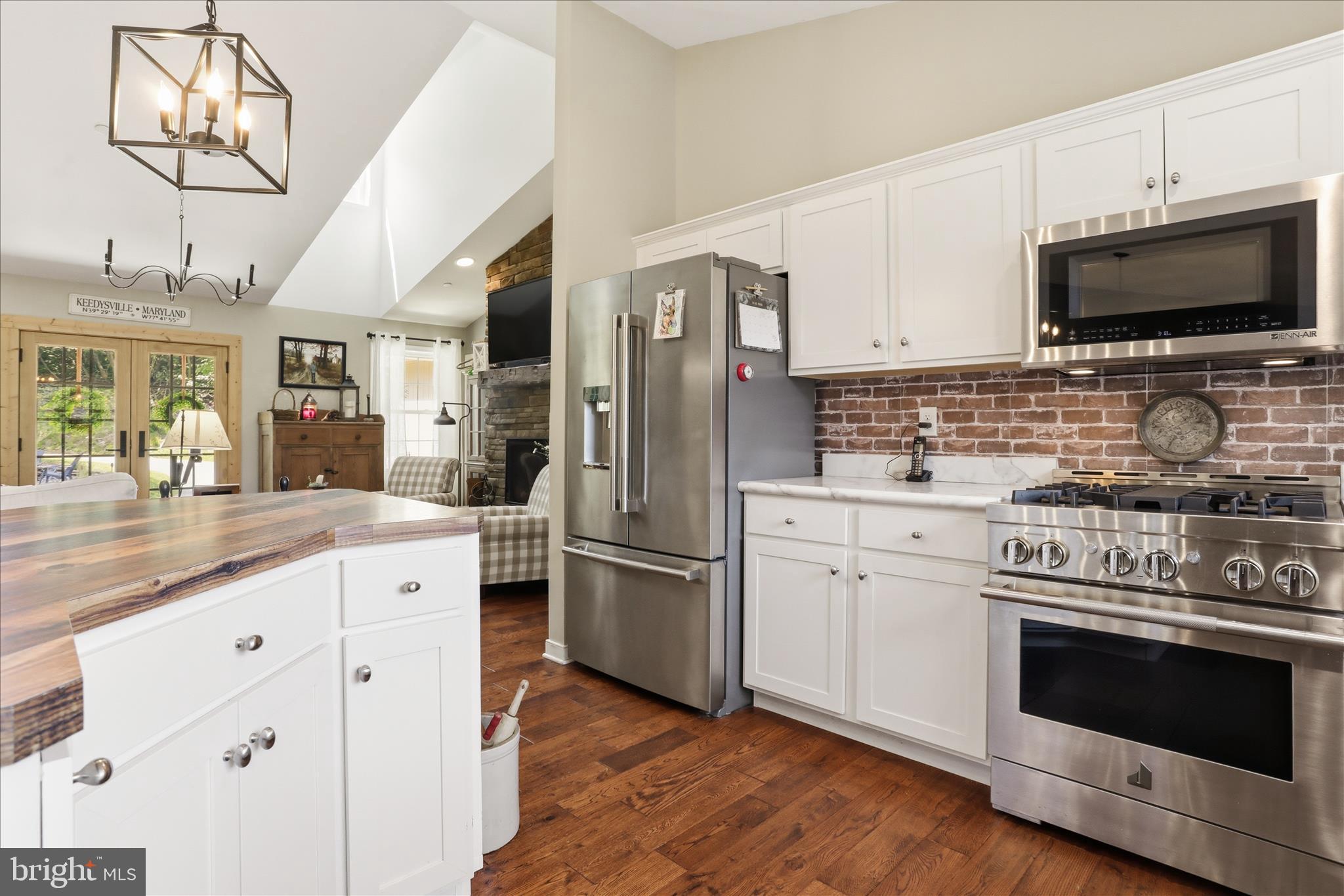 POTOMAC VISTAS - Residential