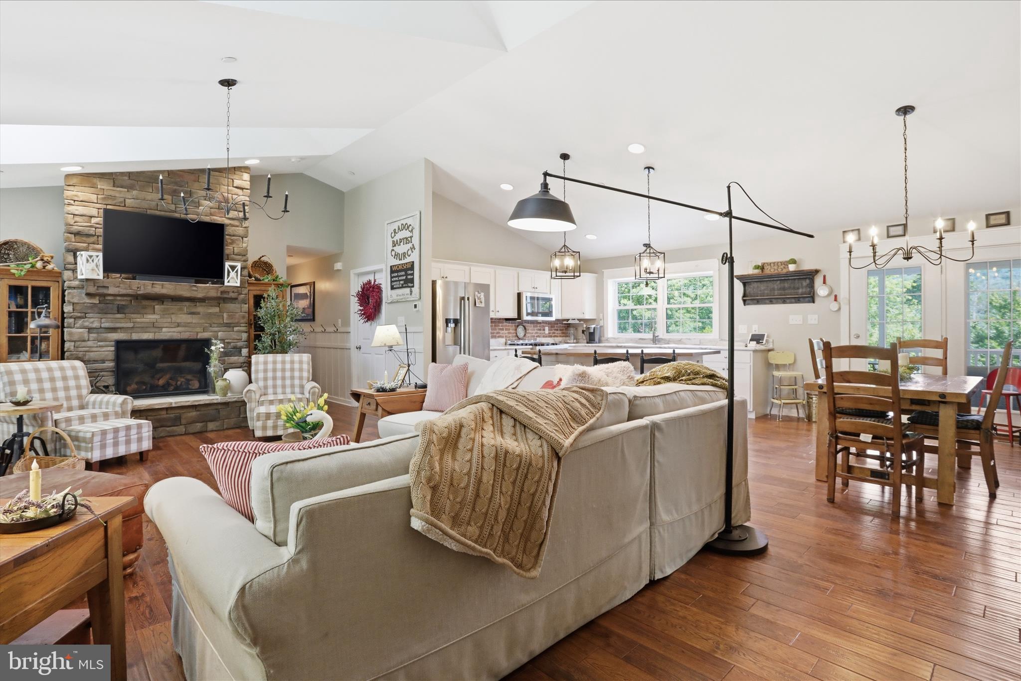 POTOMAC VISTAS - Residential