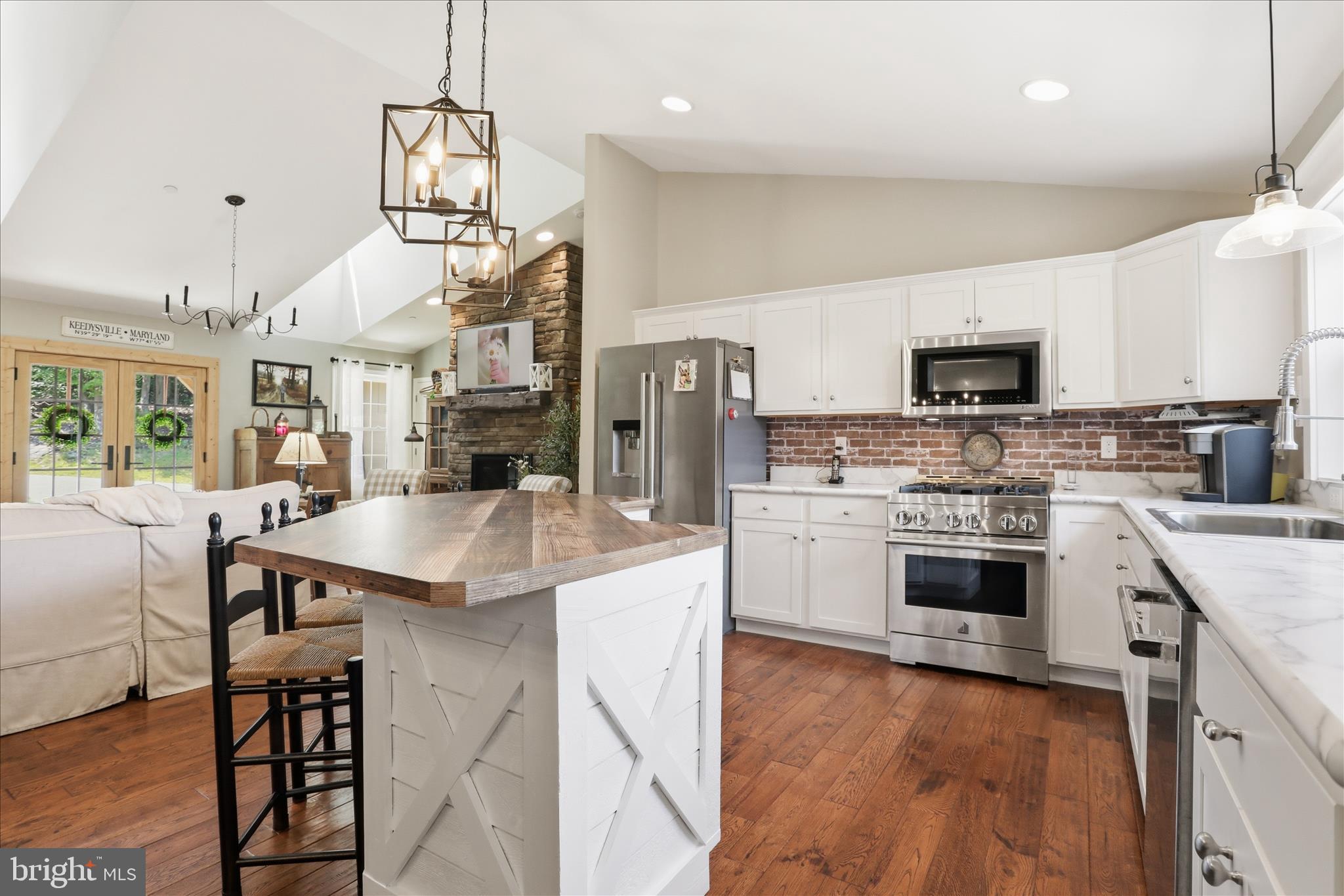 POTOMAC VISTAS - Residential
