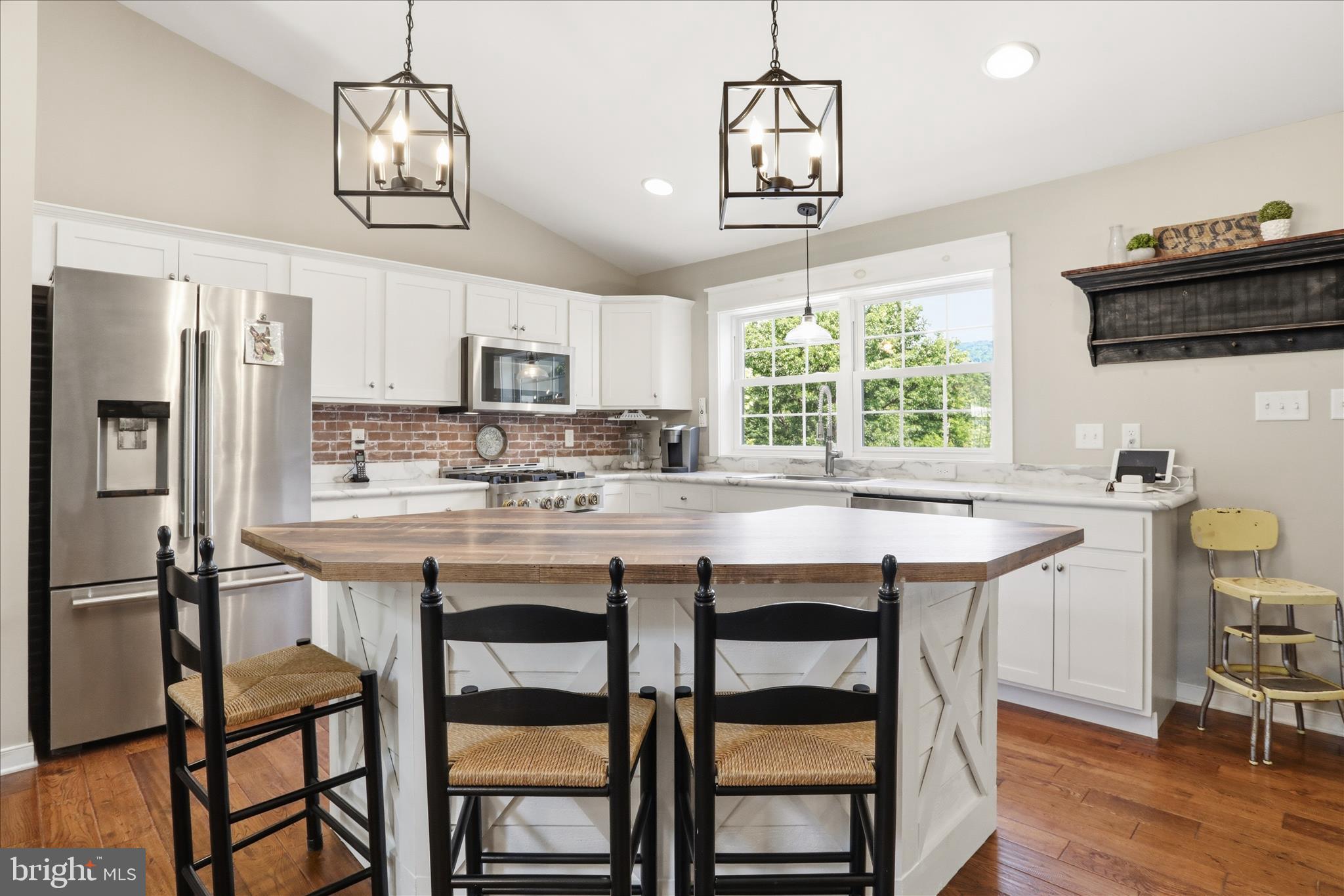 POTOMAC VISTAS - Residential