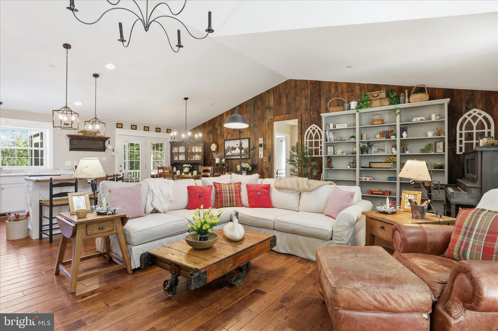 POTOMAC VISTAS - Residential