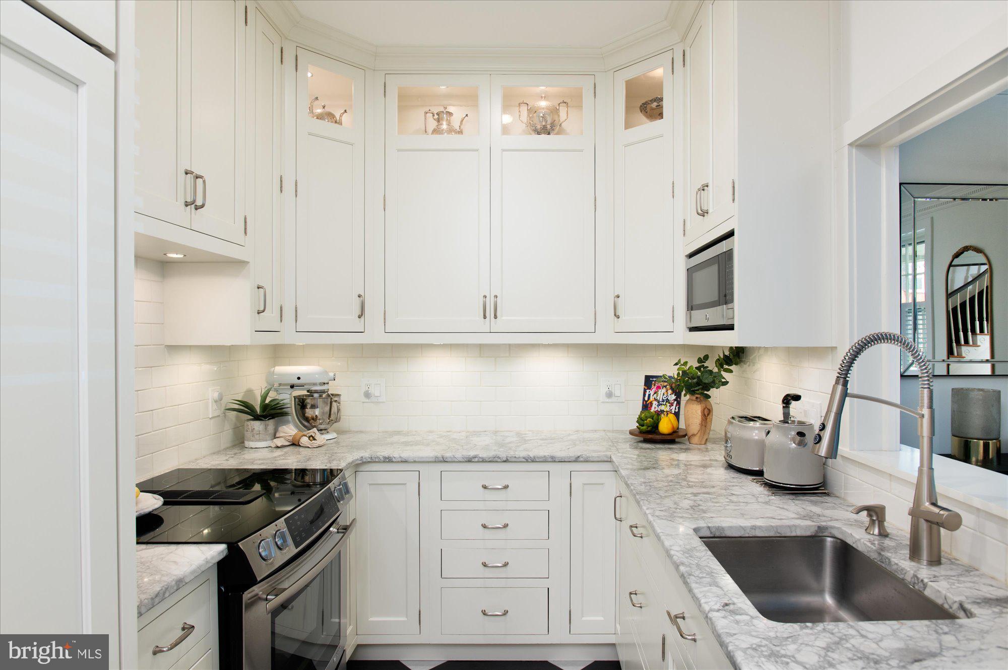 ST JOHNS SQUARE - Residential