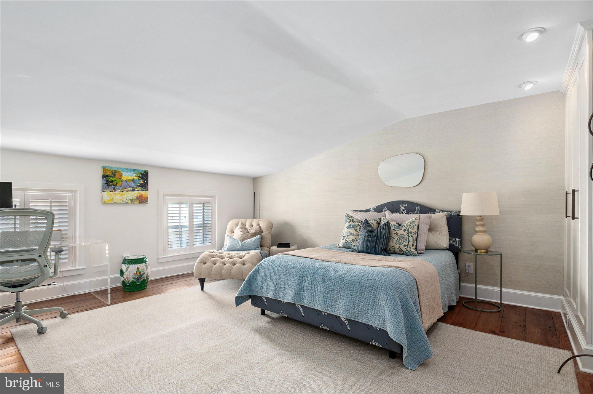 ST JOHNS SQUARE - Residential
