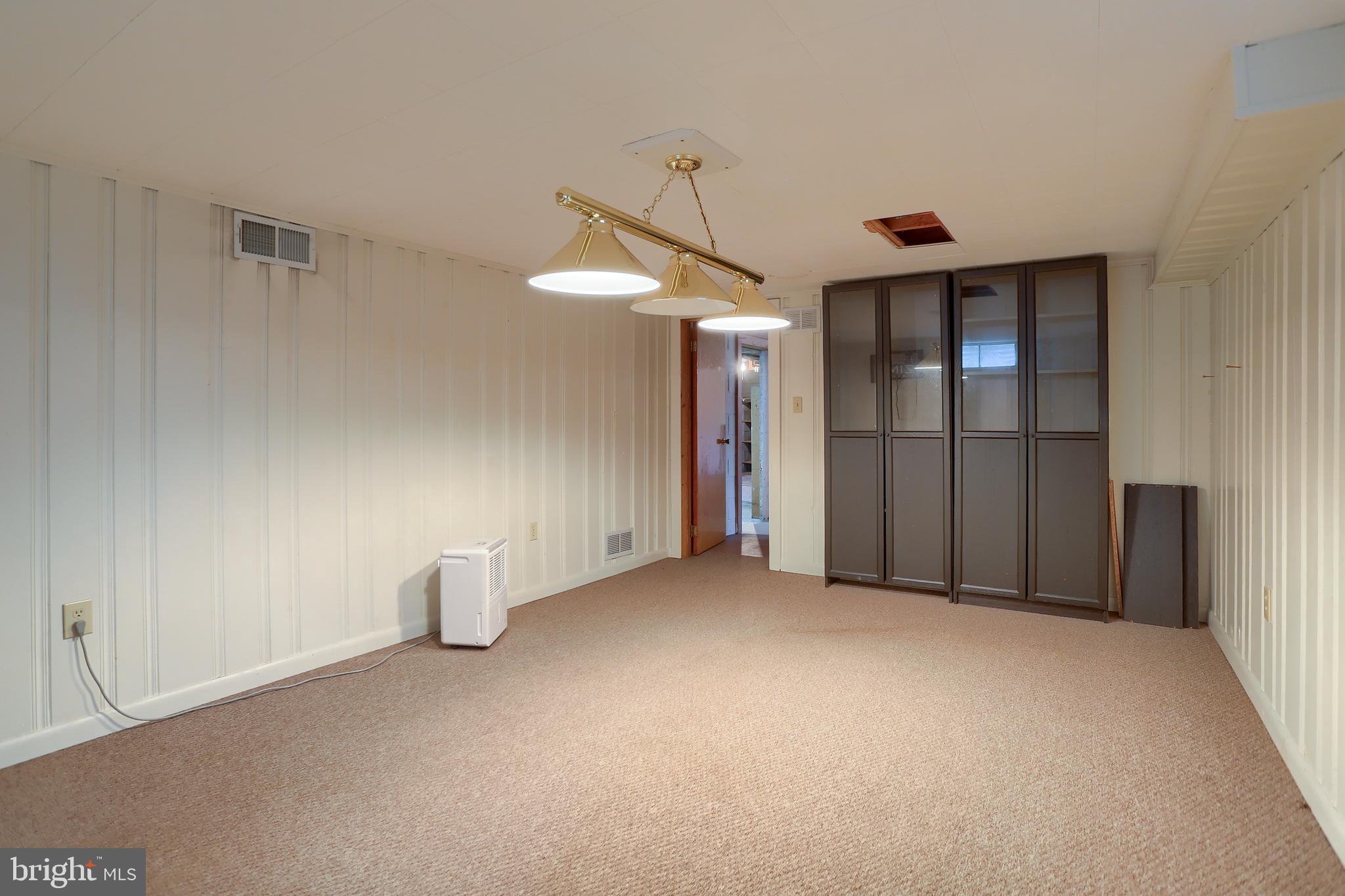 CEDAR CLIFF MANOR - Residential