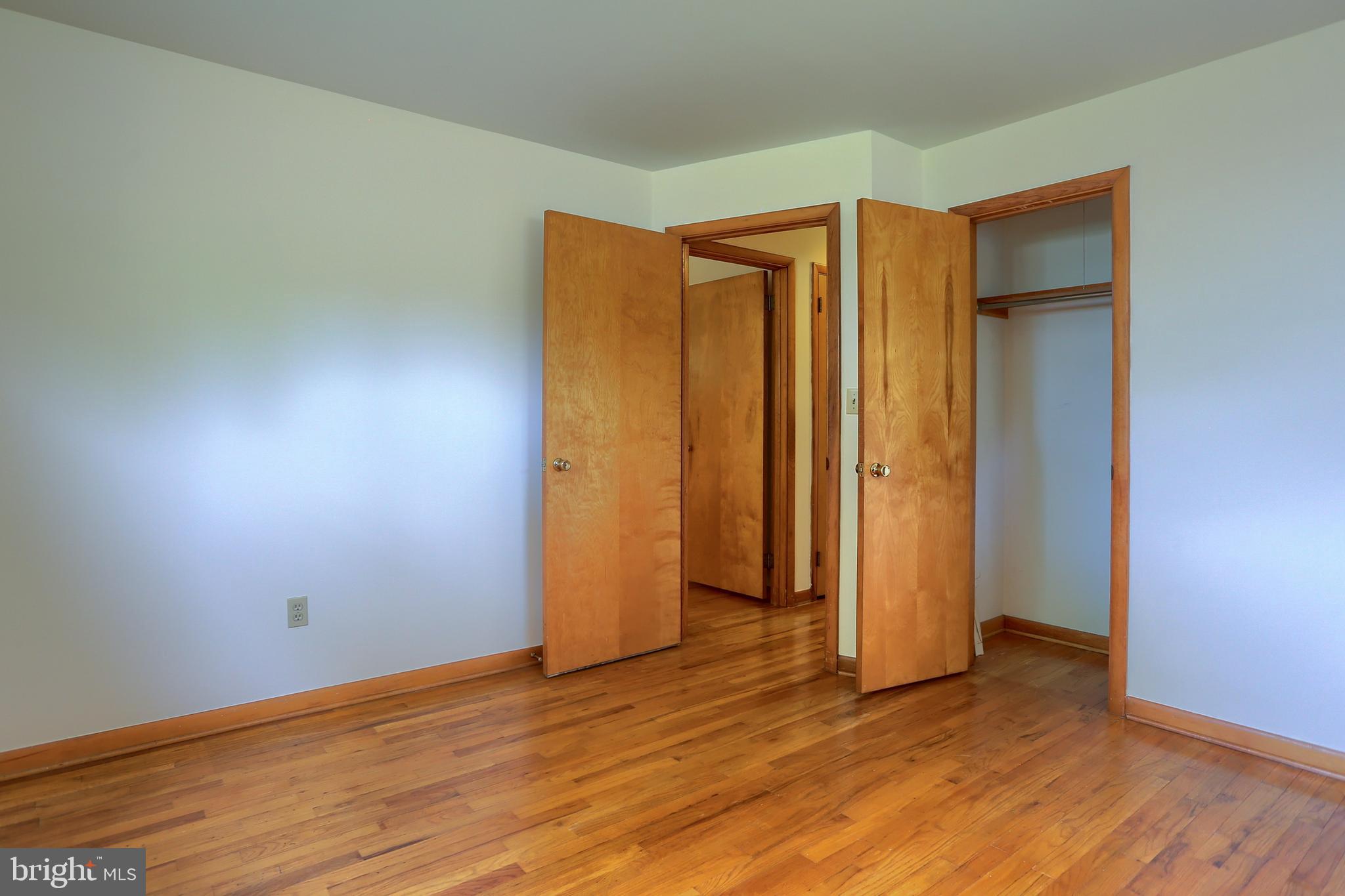 CEDAR CLIFF MANOR - Residential