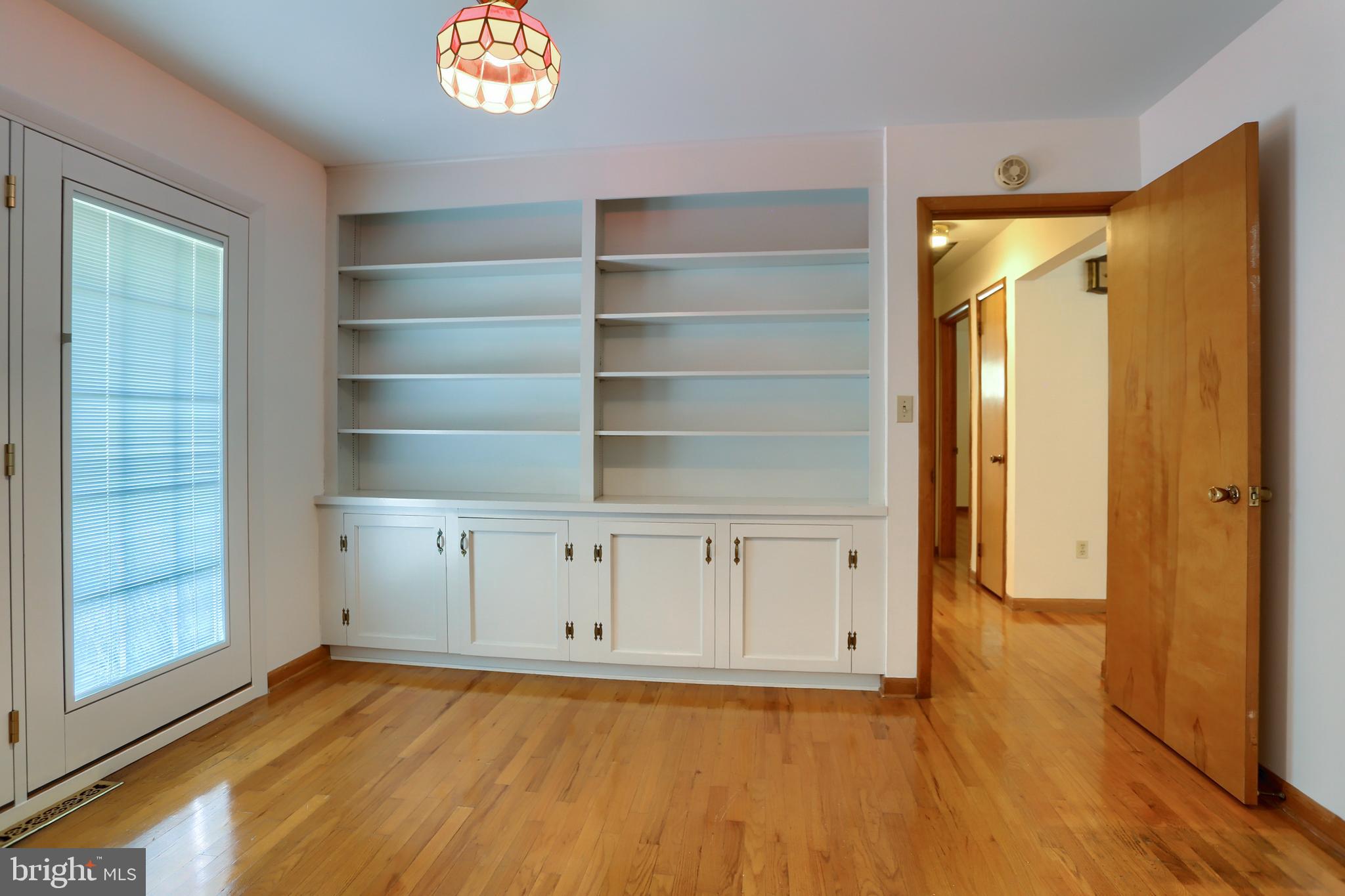 CEDAR CLIFF MANOR - Residential