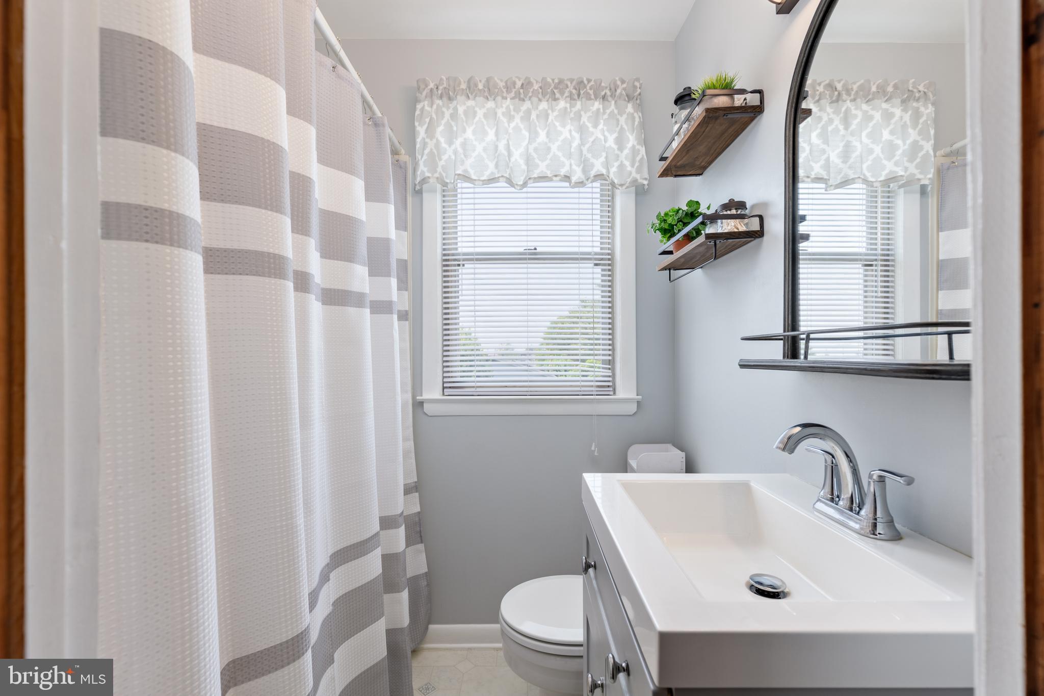 MERRITT HOMES - Residential