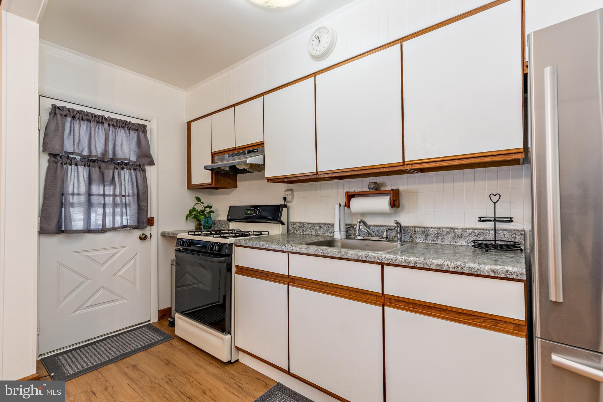 MERRITT HOMES - Residential