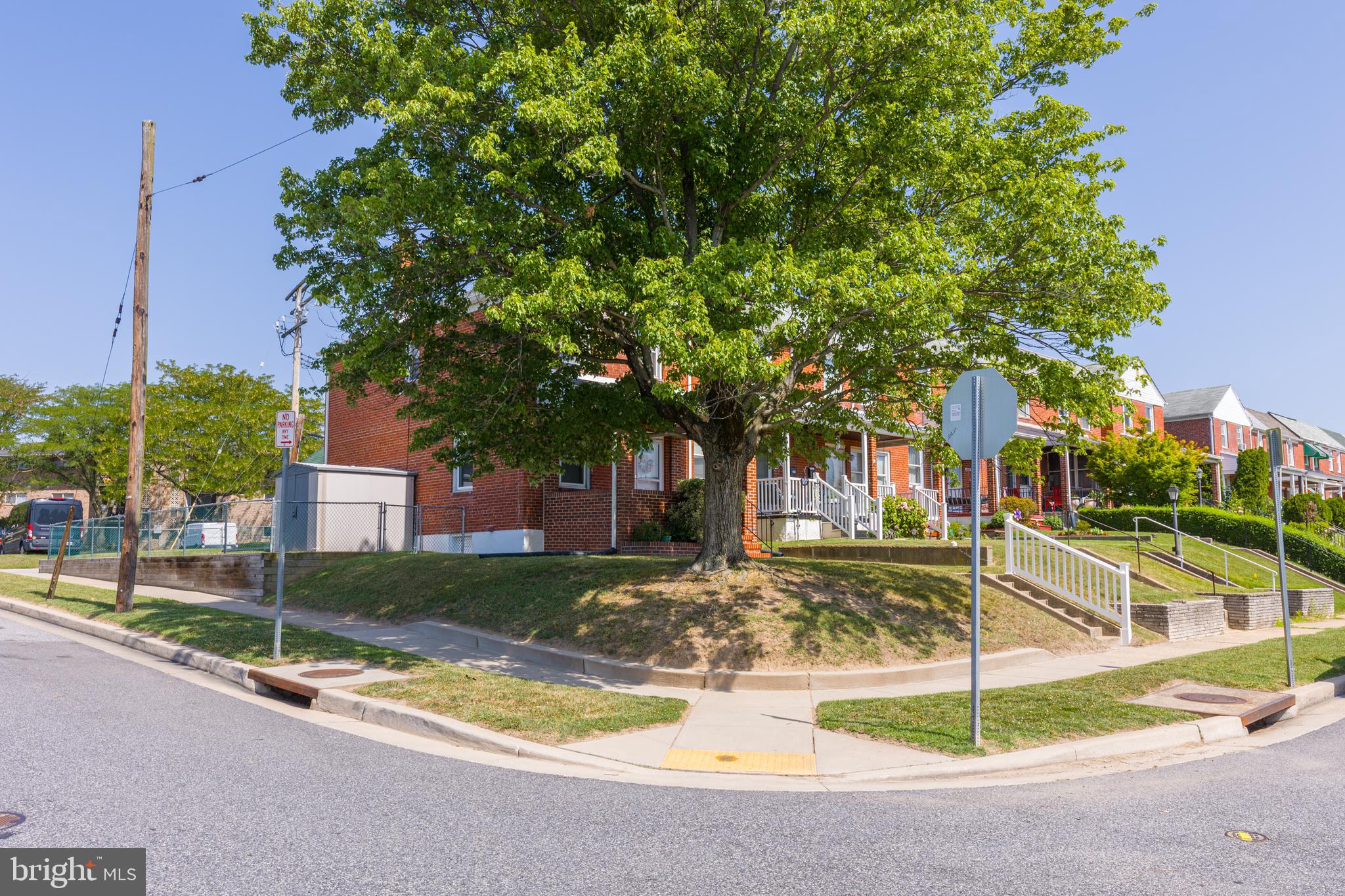 MERRITT HOMES - Residential