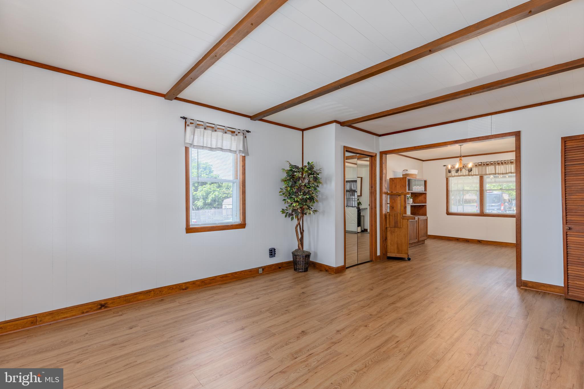 MERRITT HOMES - Residential