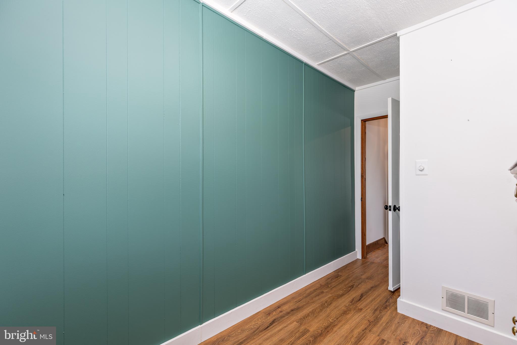 MERRITT HOMES - Residential