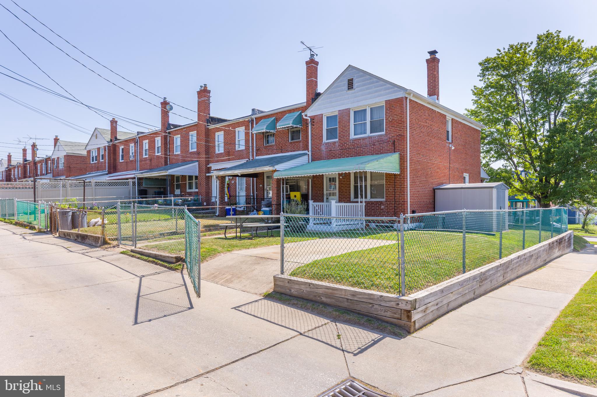 MERRITT HOMES - Residential
