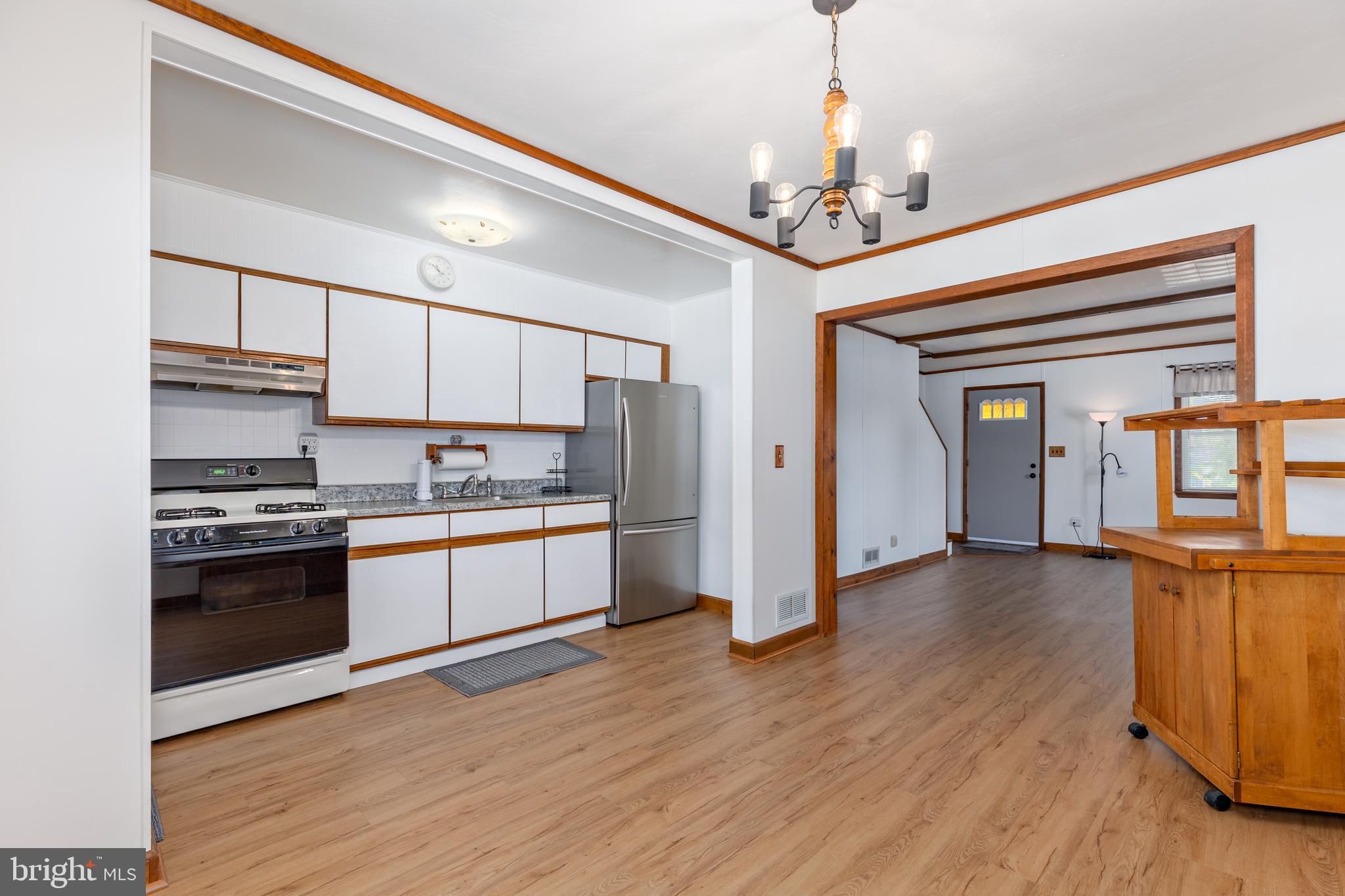 MERRITT HOMES - Residential