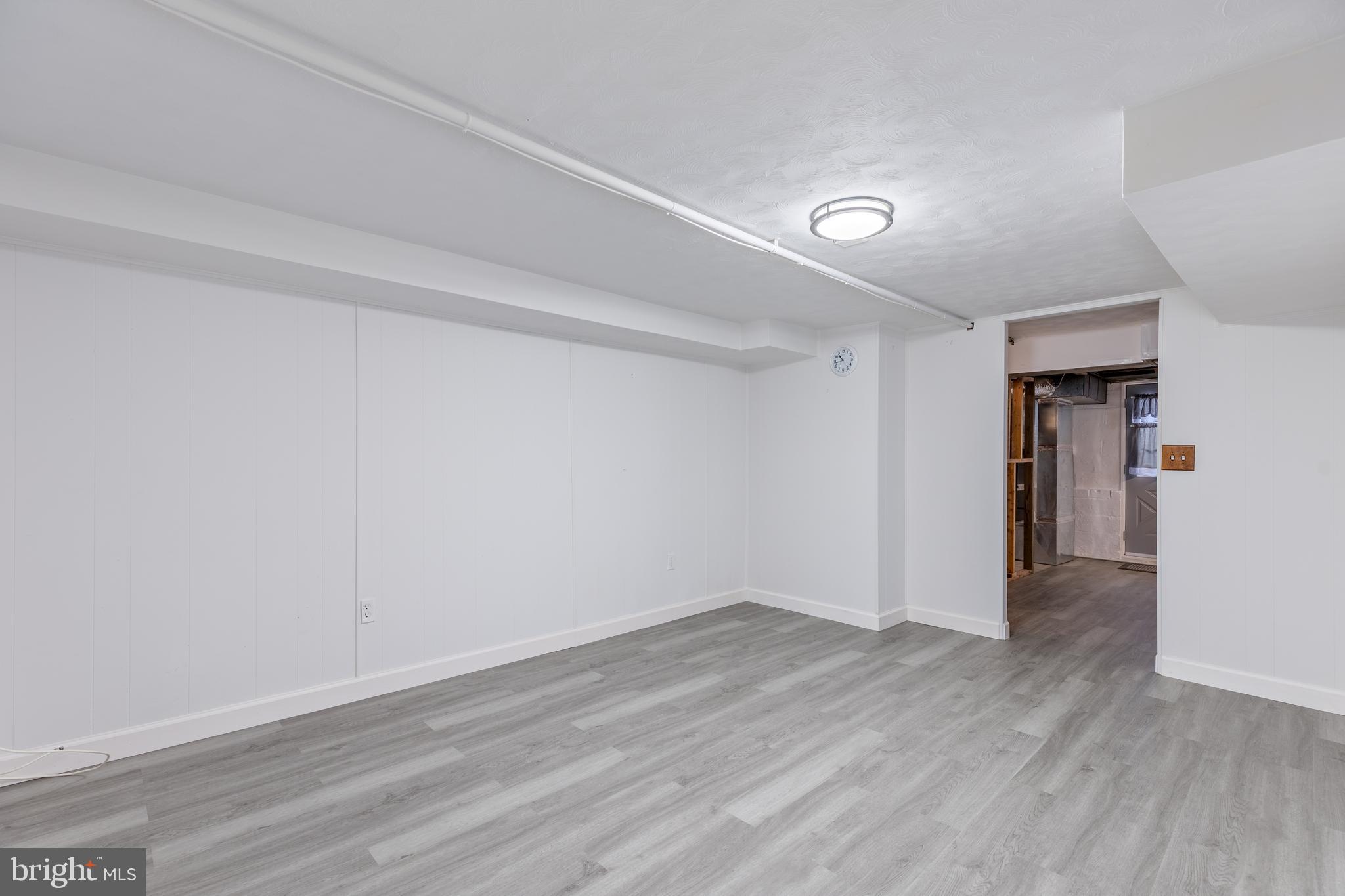 MERRITT HOMES - Residential