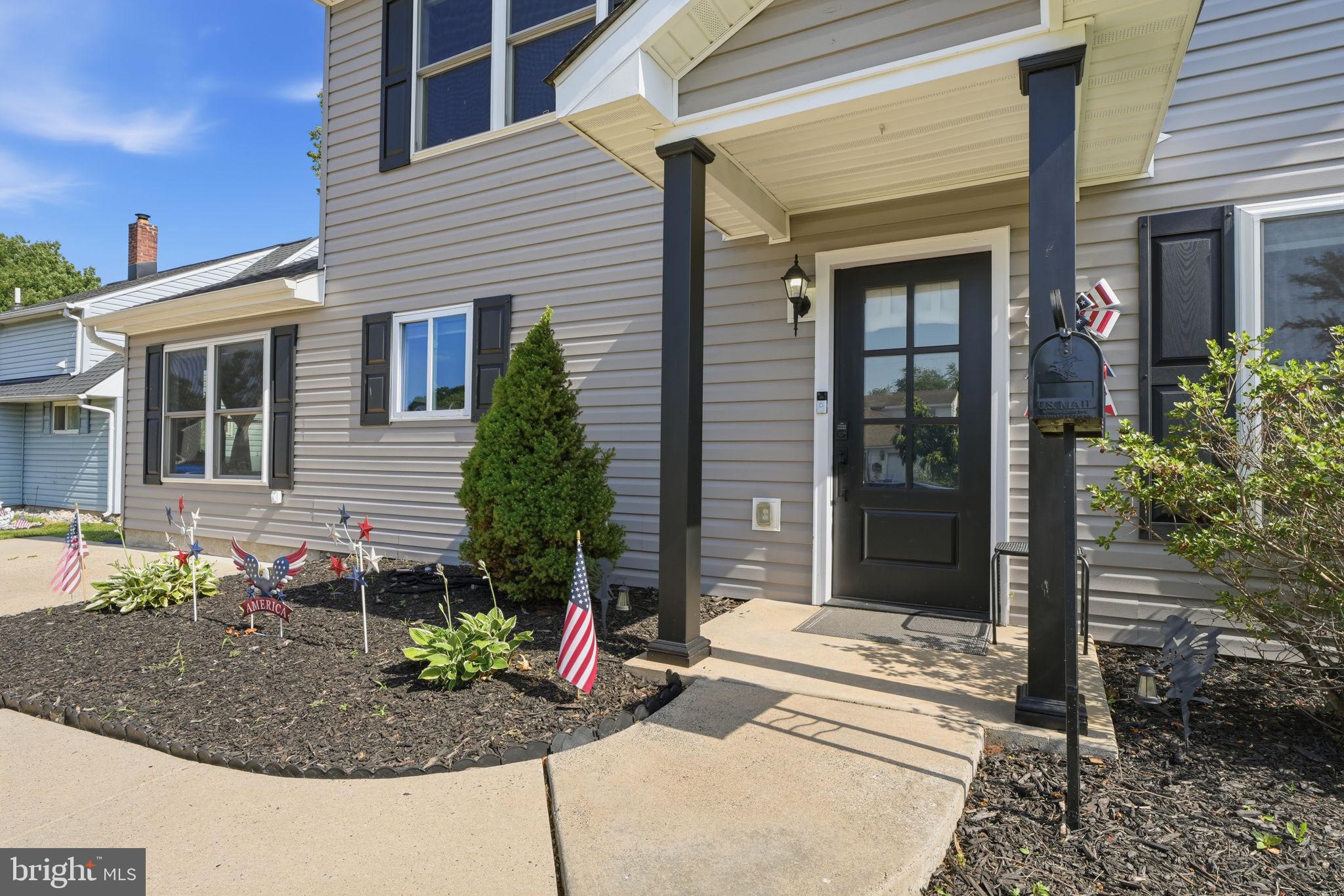 INDIAN CREEK - Residential