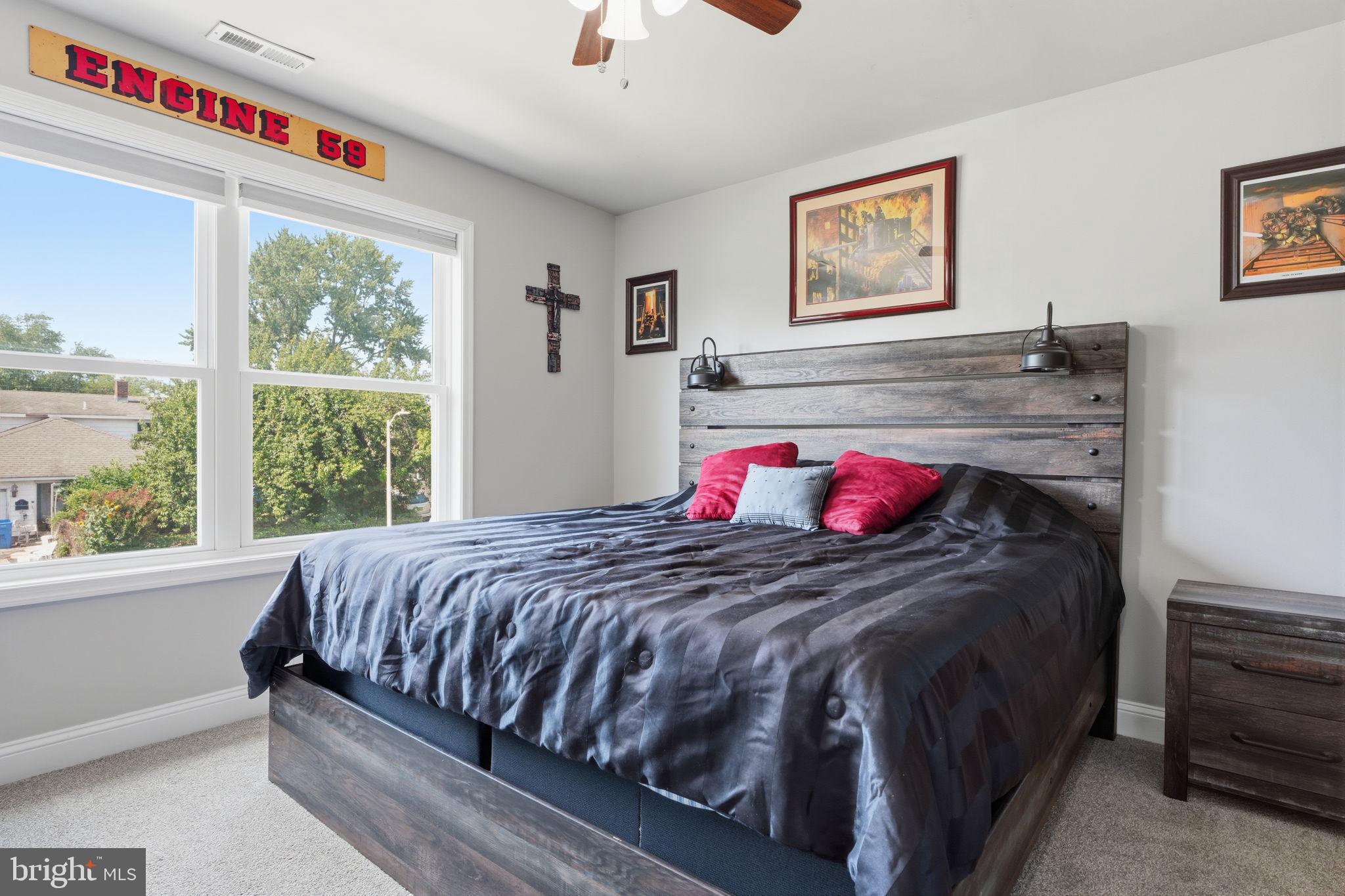INDIAN CREEK - Residential