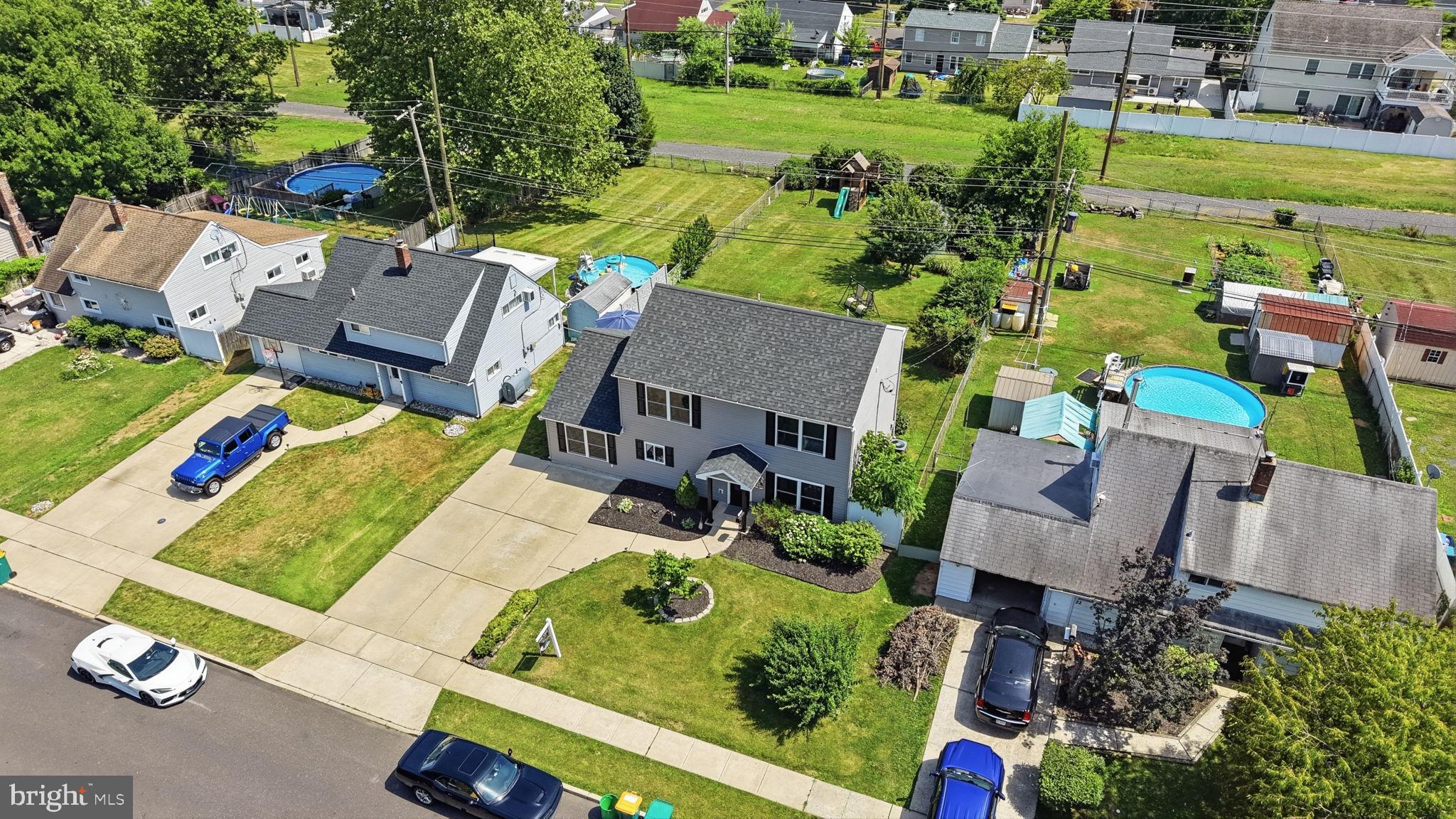 INDIAN CREEK - Residential