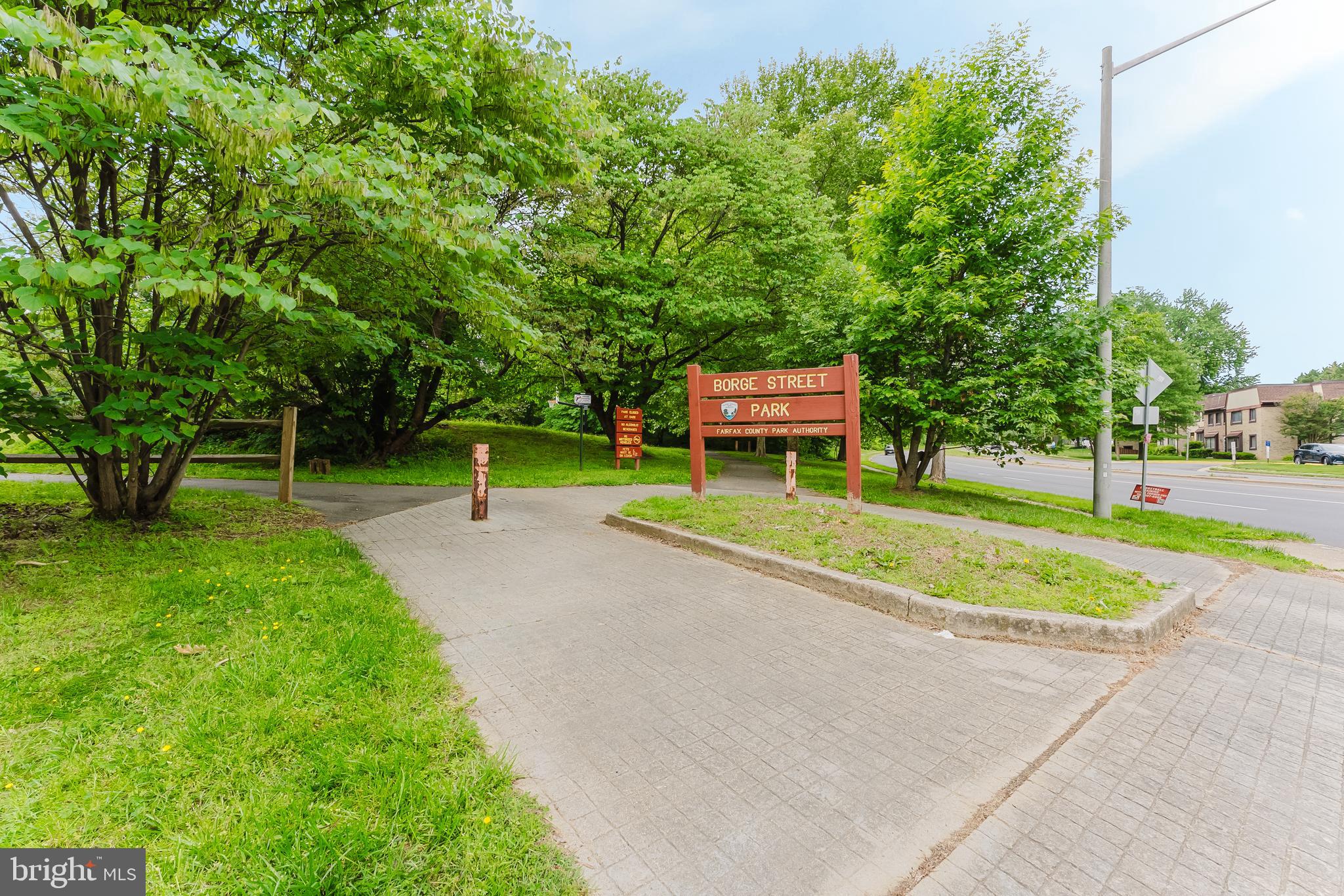 TREEBROOKE CONDOMINIUM - Residential