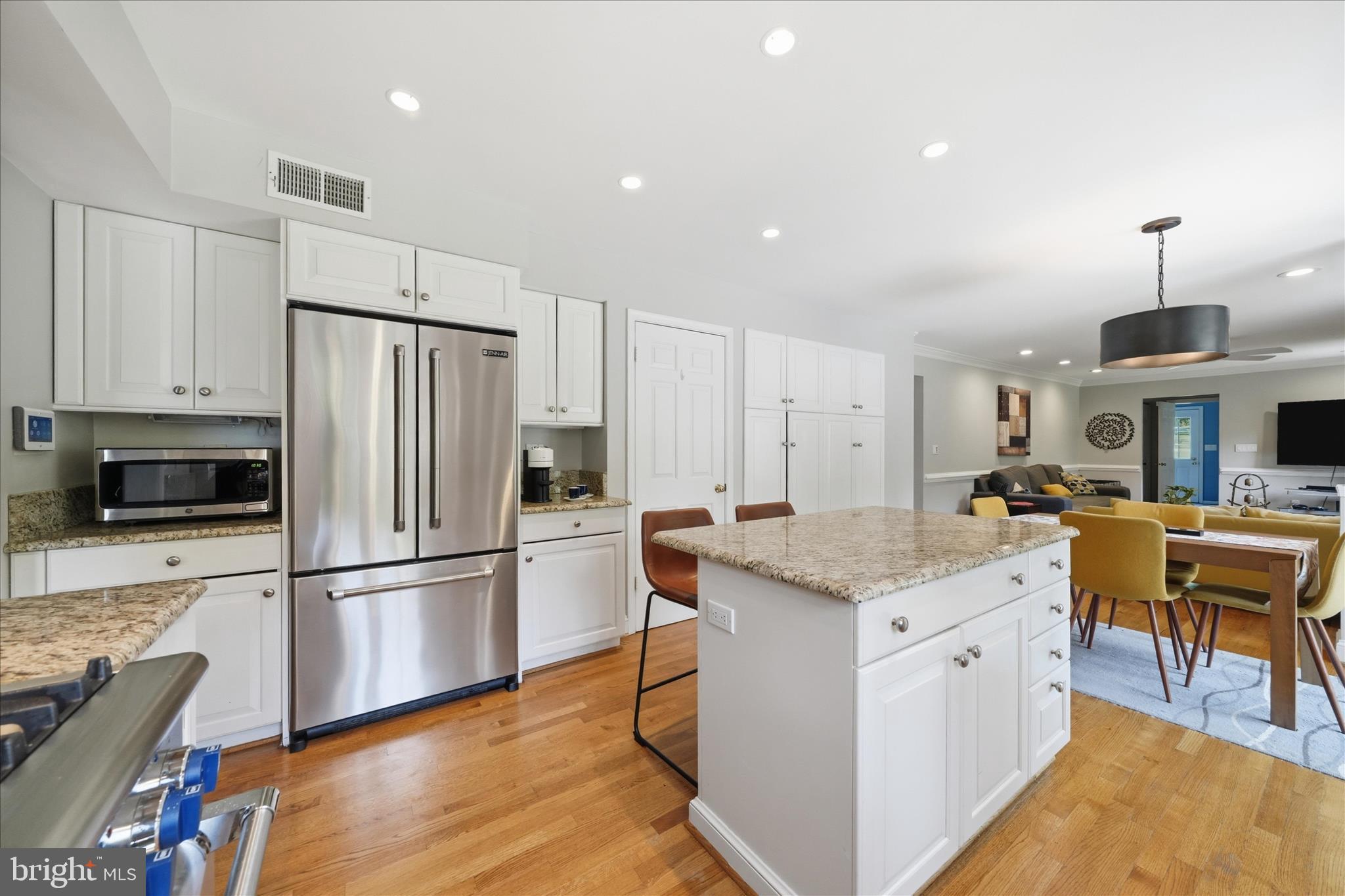ANCIENT OAK - Residential