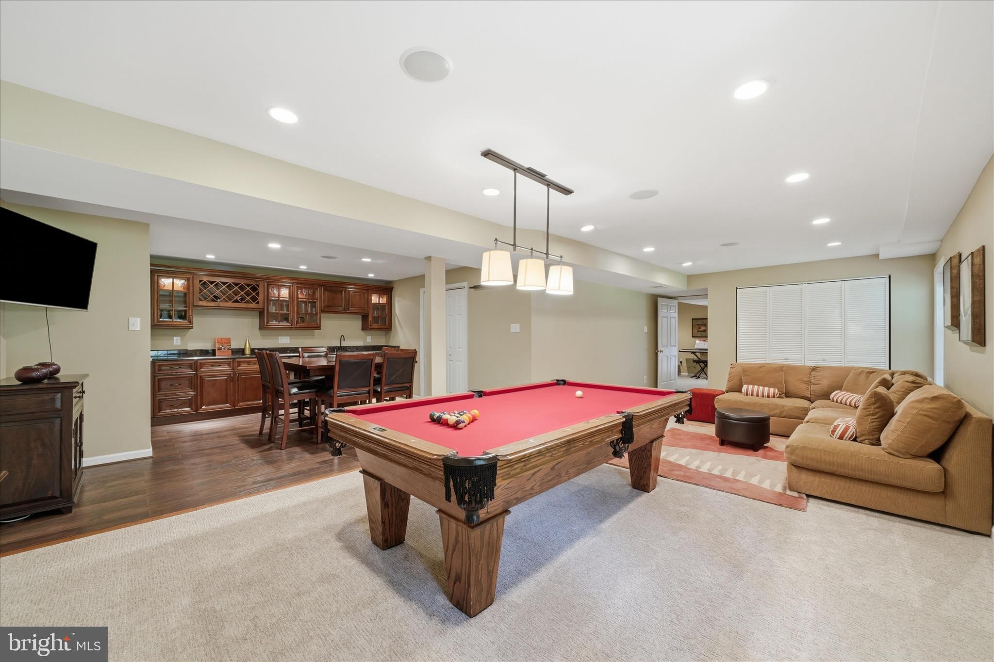 ANCIENT OAK - Residential