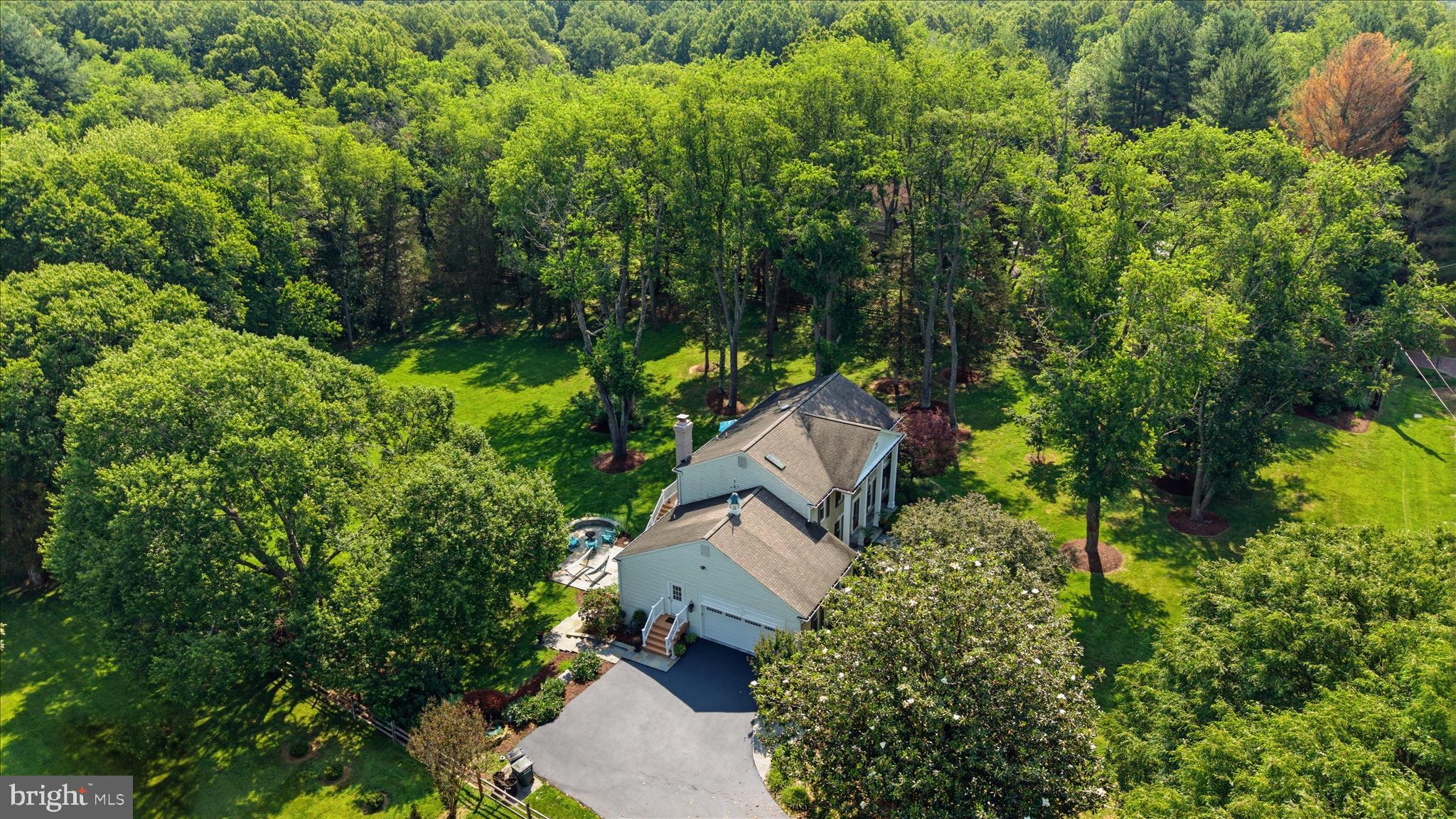 ANCIENT OAK - Residential