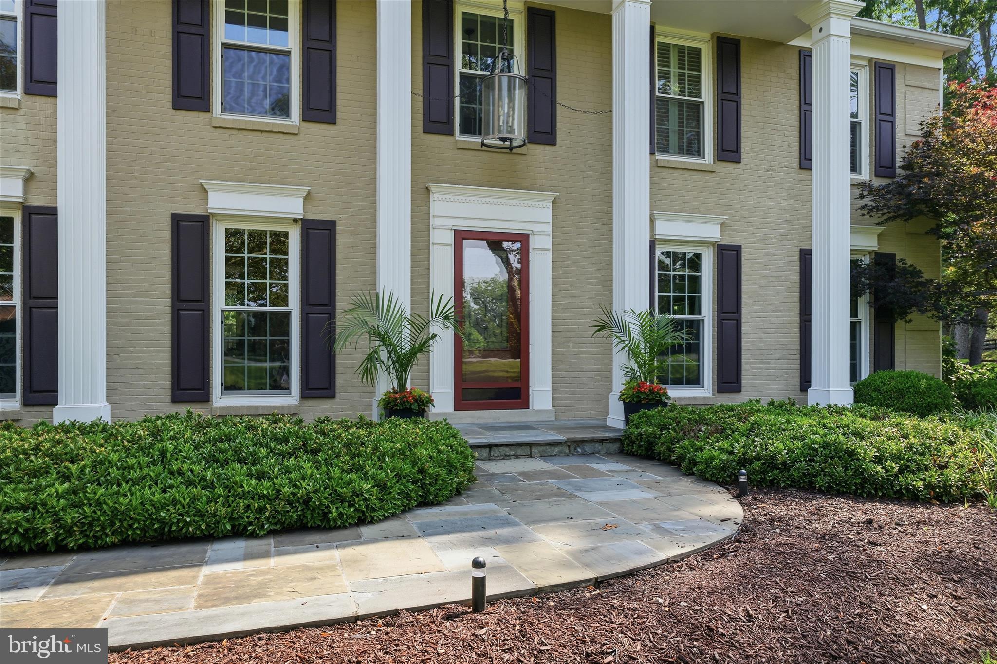 ANCIENT OAK - Residential