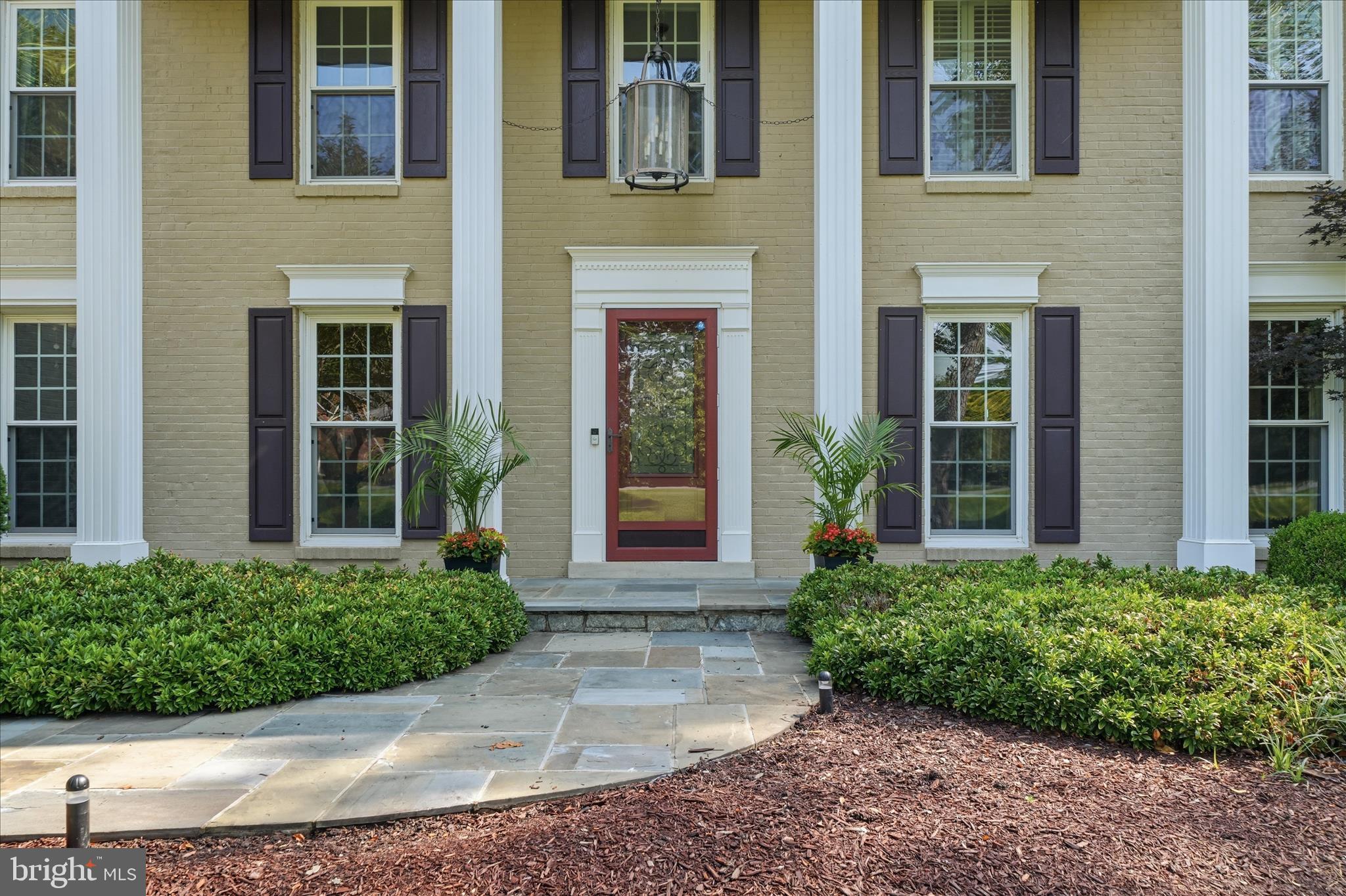 ANCIENT OAK - Residential