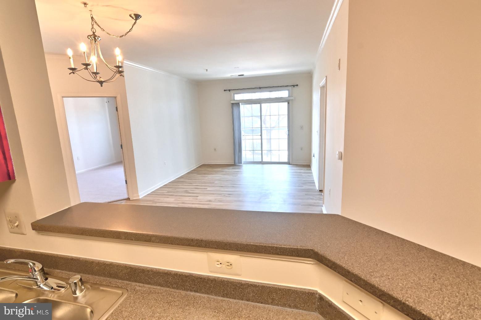 COMMONS ON POTOMAC SQUARE - Residential