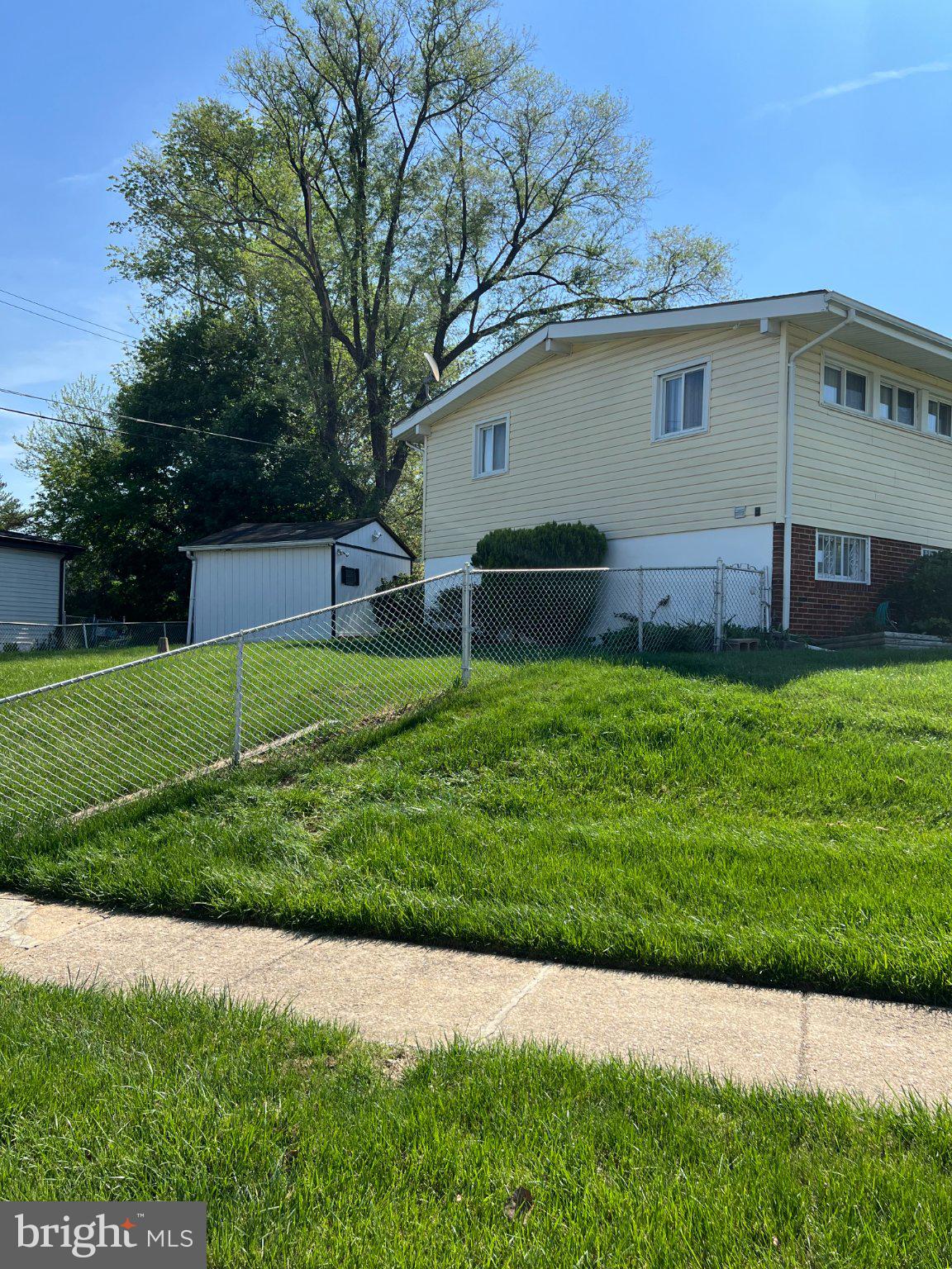 TEN ACRES - Residential