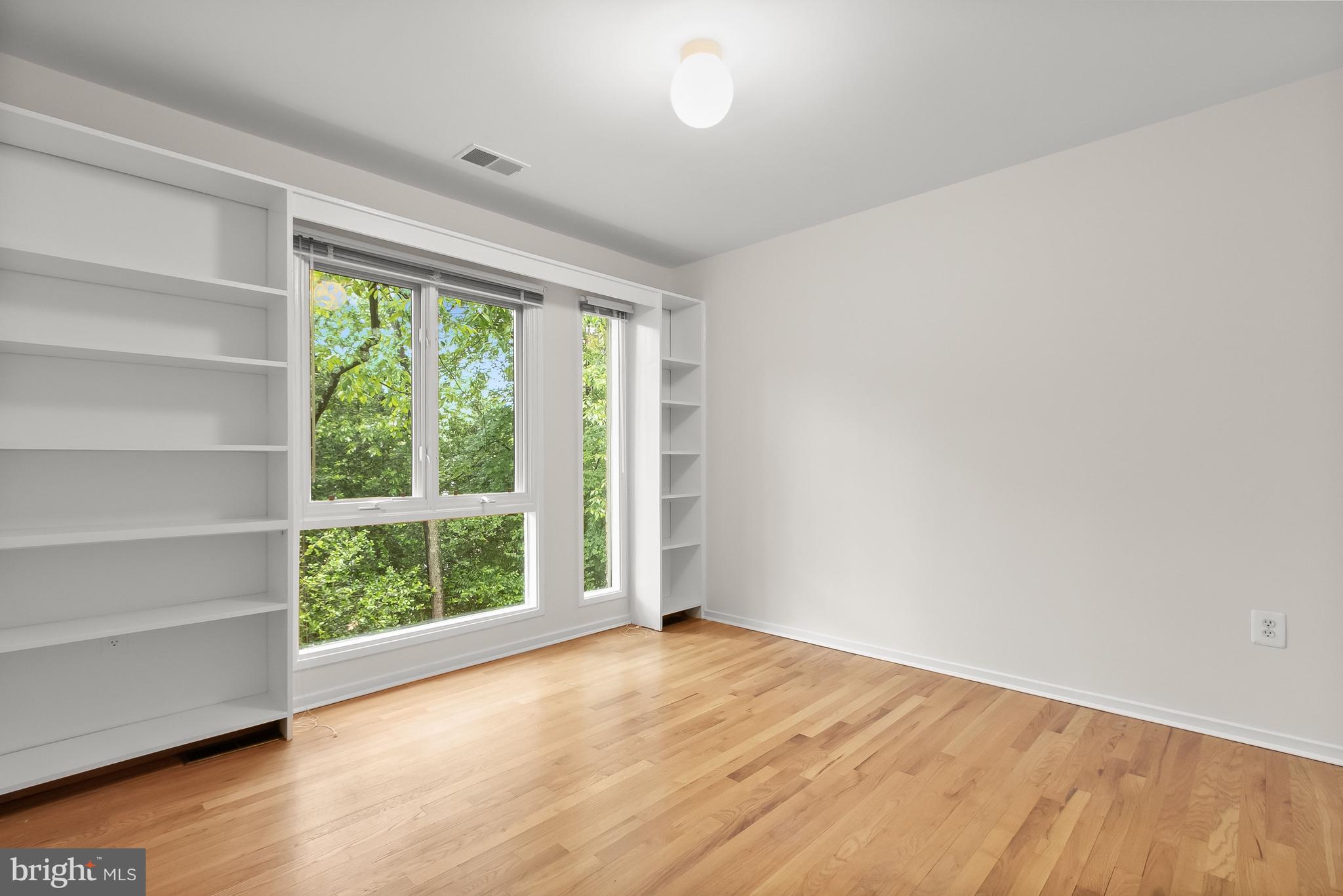 BEDFORDSHIRE - Residential