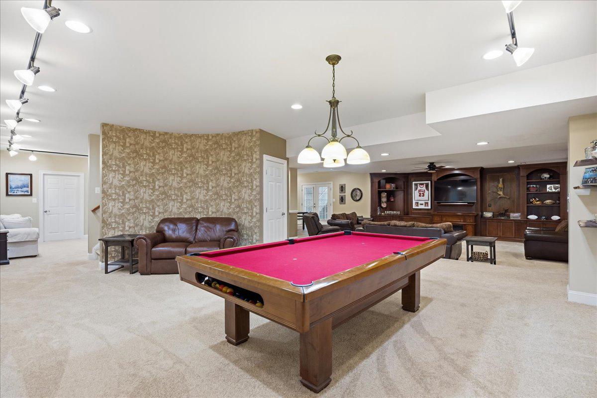 CALVERT CROSSING - Residential