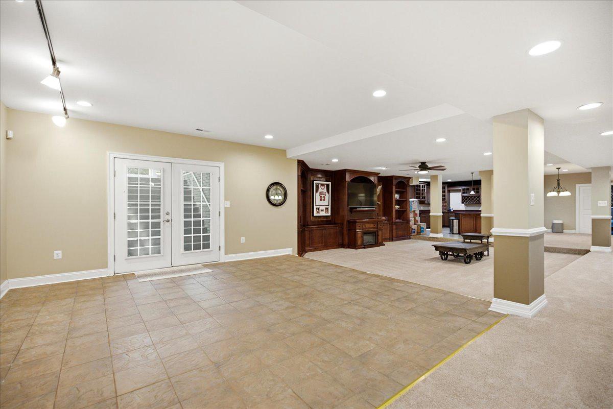 CALVERT CROSSING - Residential