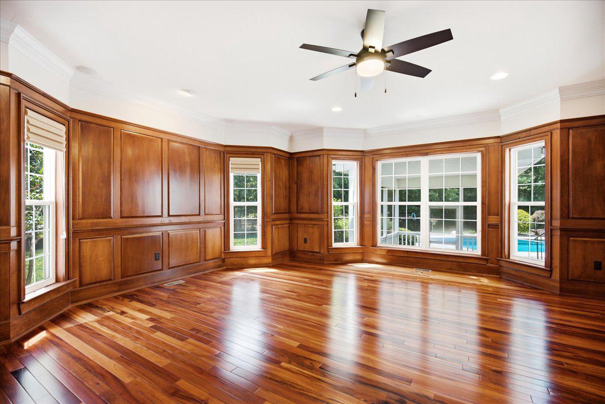 CALVERT CROSSING - Residential