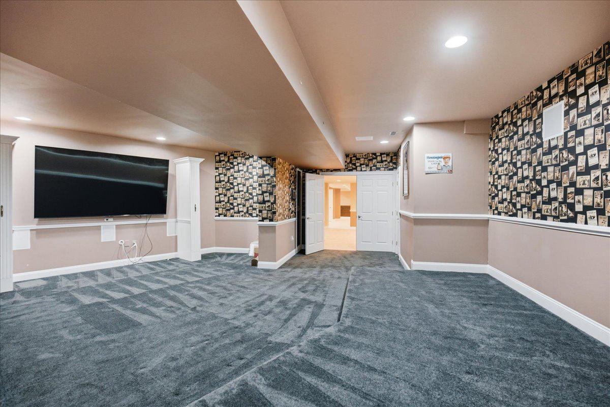 CALVERT CROSSING - Residential