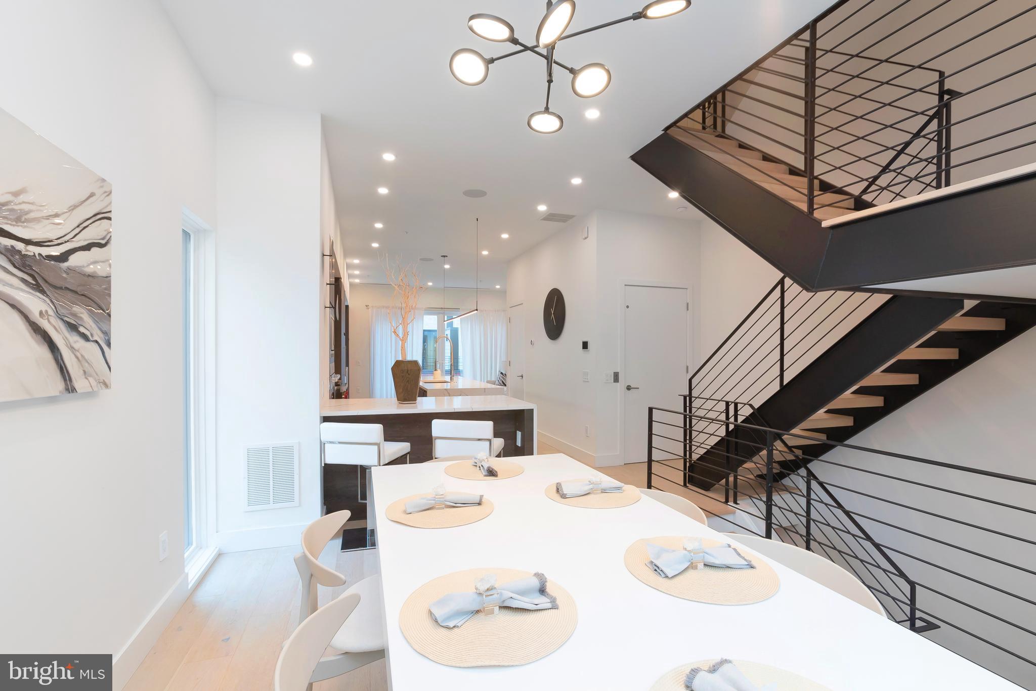 SOCIETY HILL - Residential