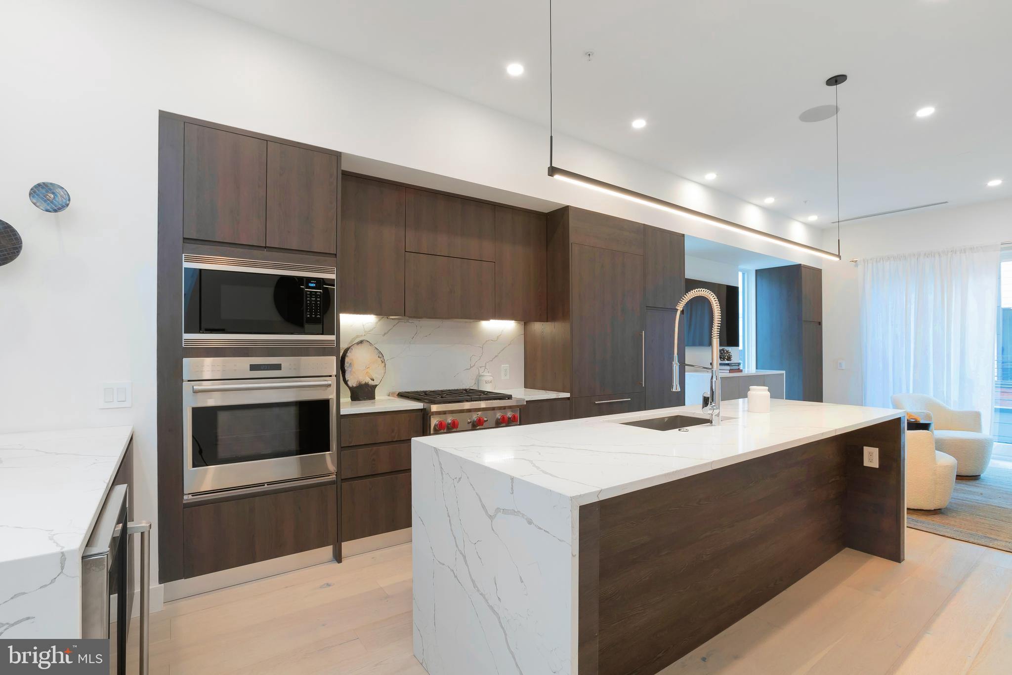 SOCIETY HILL - Residential