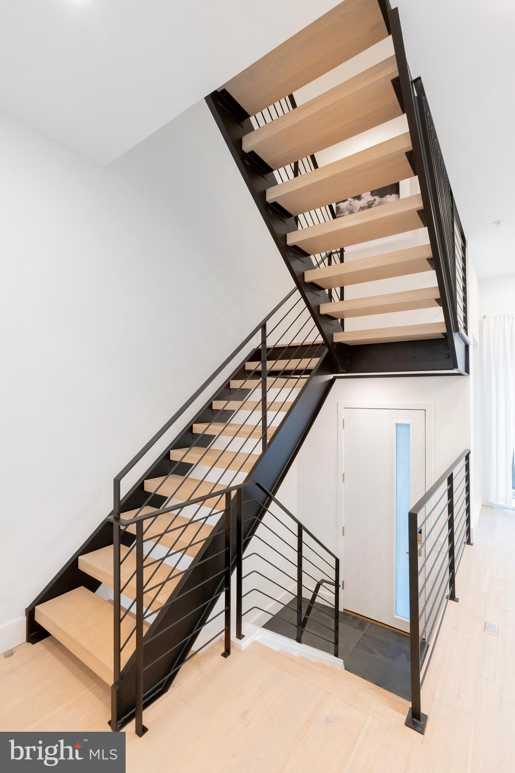 SOCIETY HILL - Residential